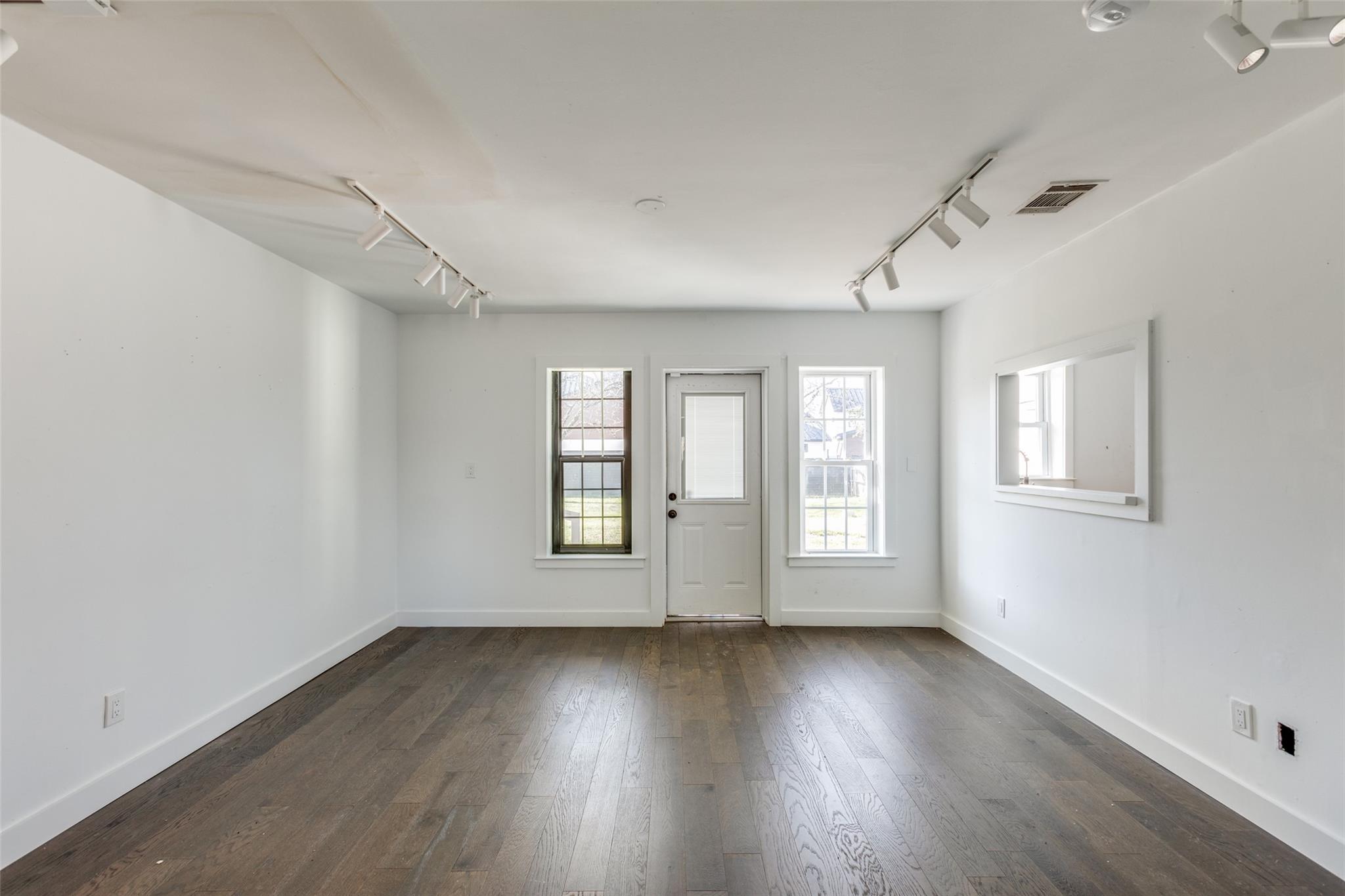 3908 Menchaca Dr, Austin, TX 78704