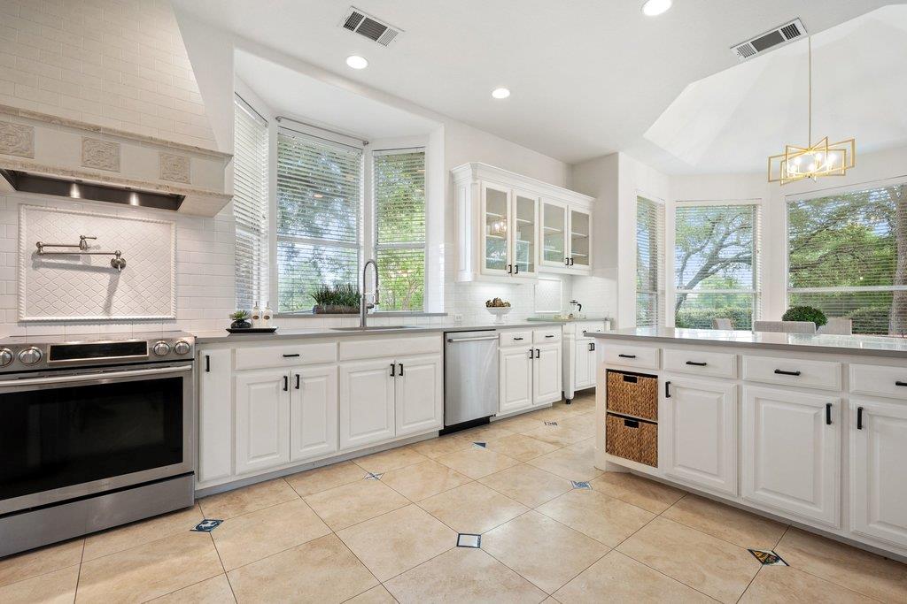 505 Sarazen Loop S, Georgetown, TX 78628