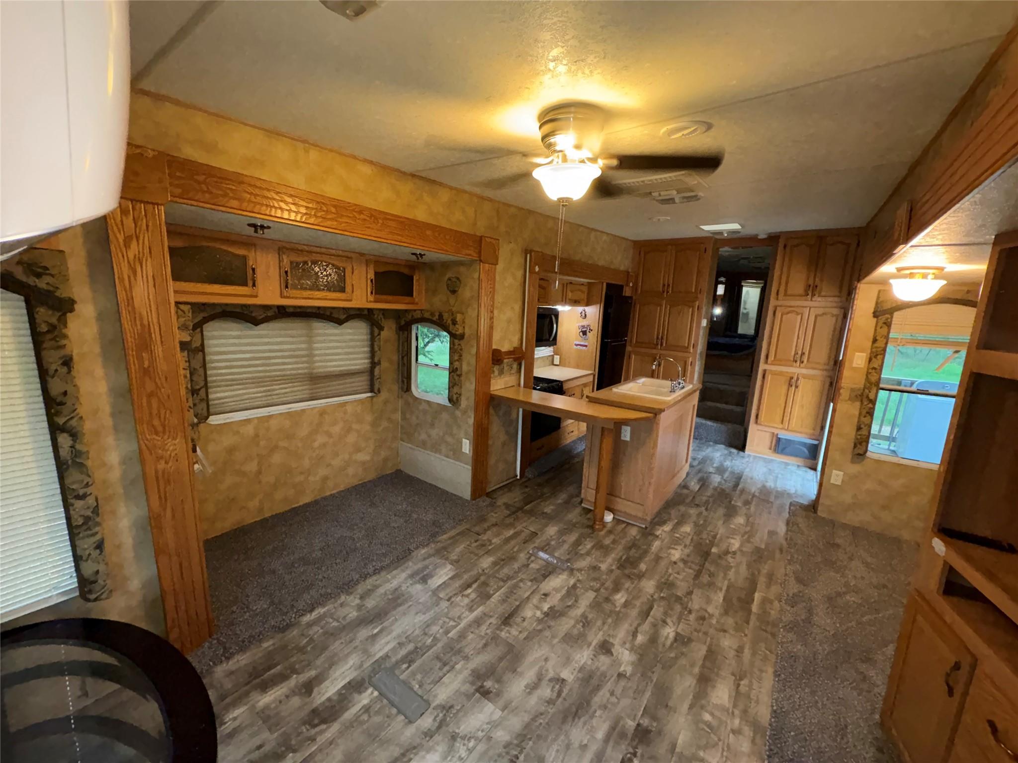 287 Fm-713, Lockhart, TX 78644