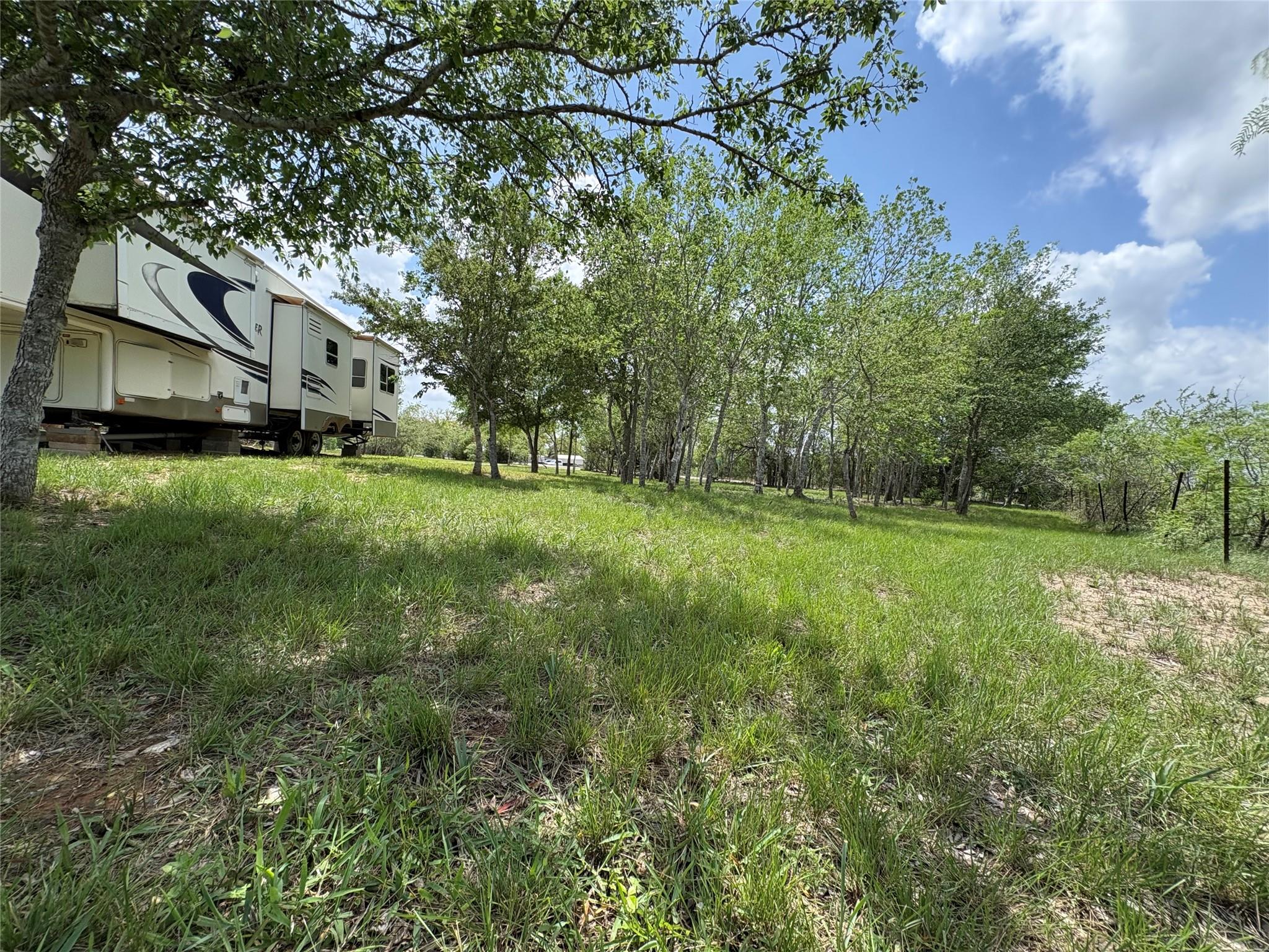 287 Fm-713, Lockhart, TX 78644