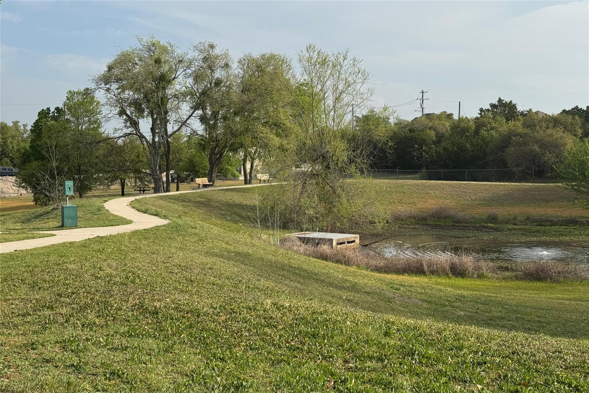 2900 Donnell Dr, Round Rock, TX 78664