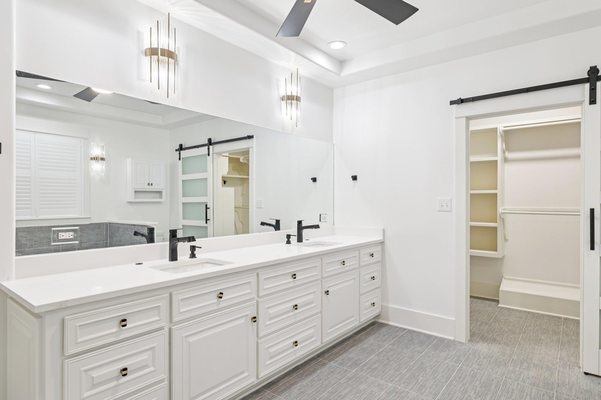 125 Carriage Ct, Bastrop, TX 78602