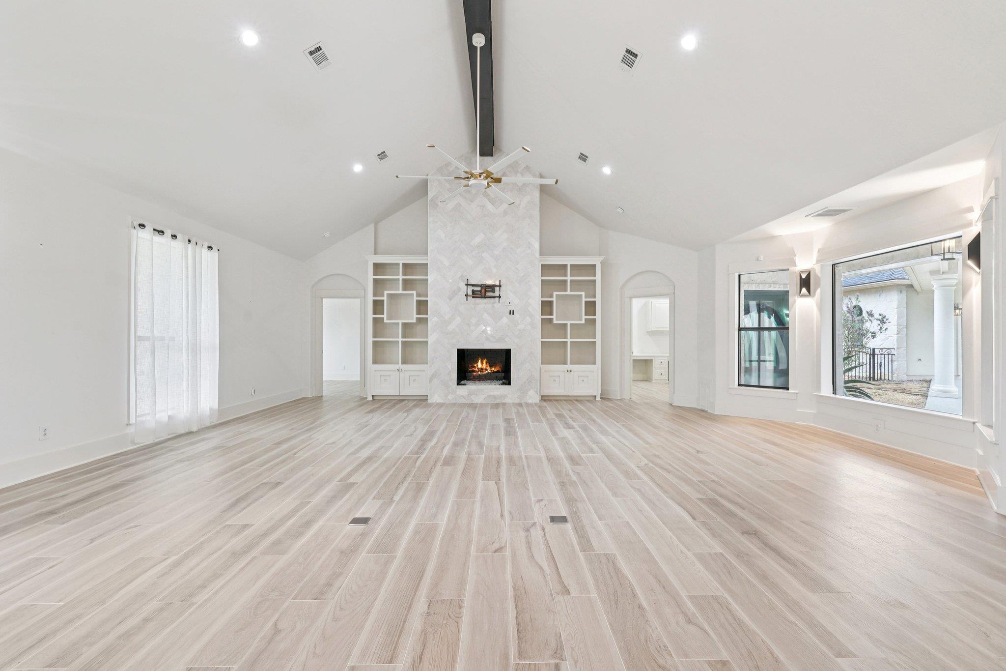 125 Carriage Ct, Bastrop, TX 78602