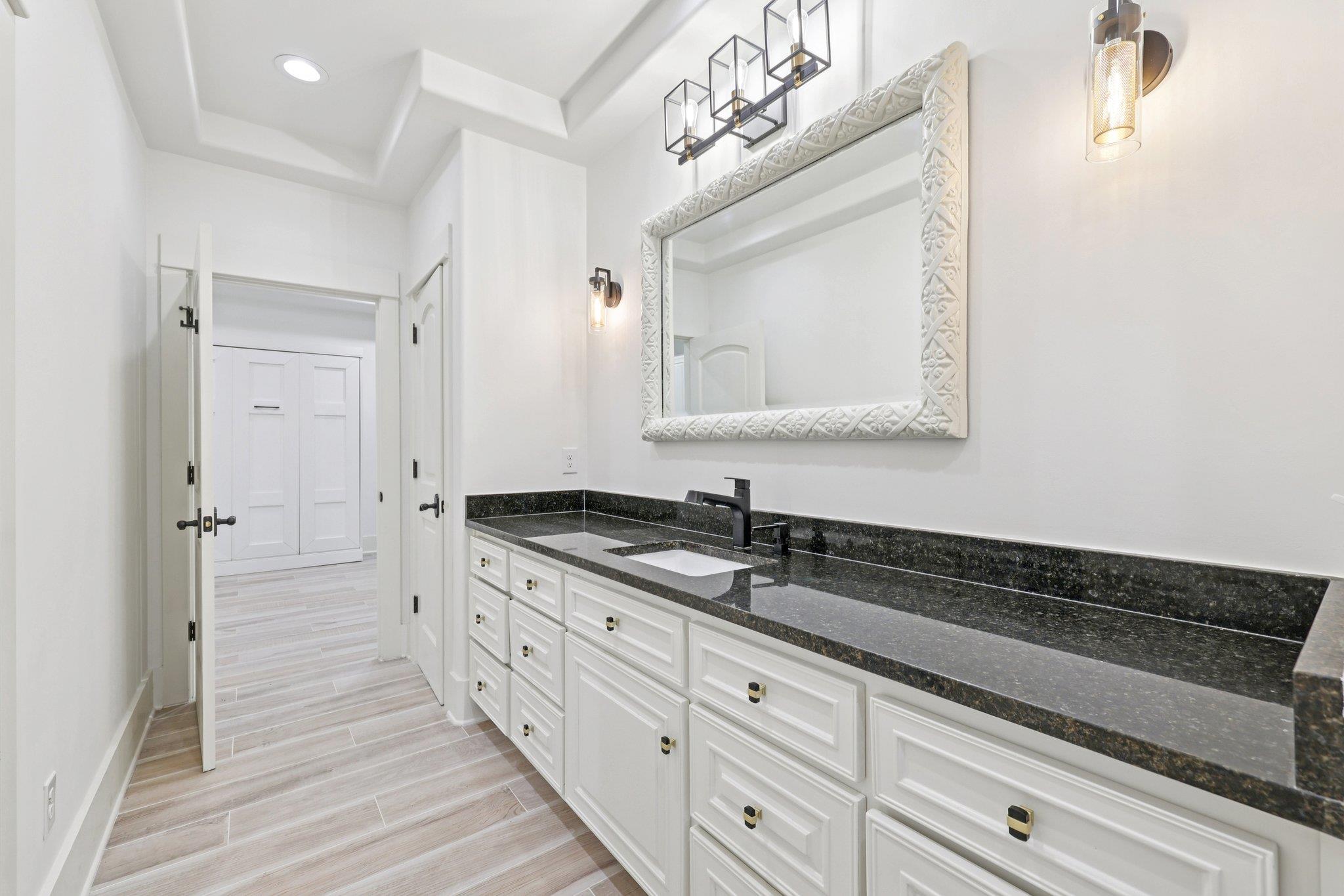 125 Carriage Ct, Bastrop, TX 78602