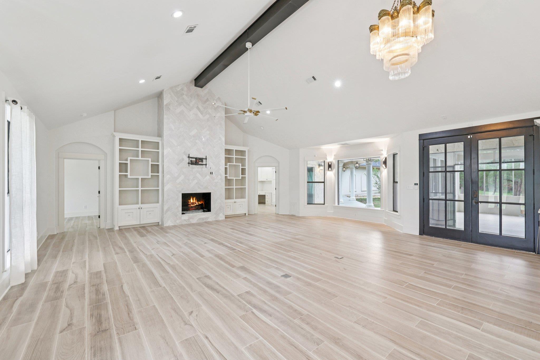 125 Carriage Ct, Bastrop, TX 78602