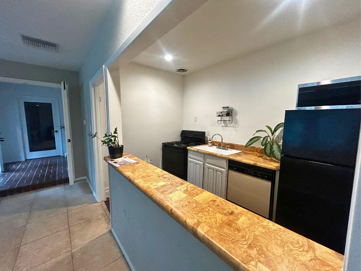 8210 Bent Tree Rd # 247, Austin, TX 78759