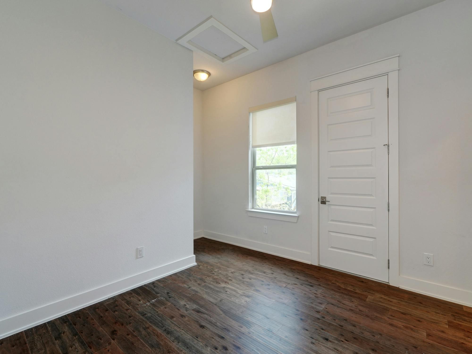 2924 E 14th St # B, Austin, TX 78702