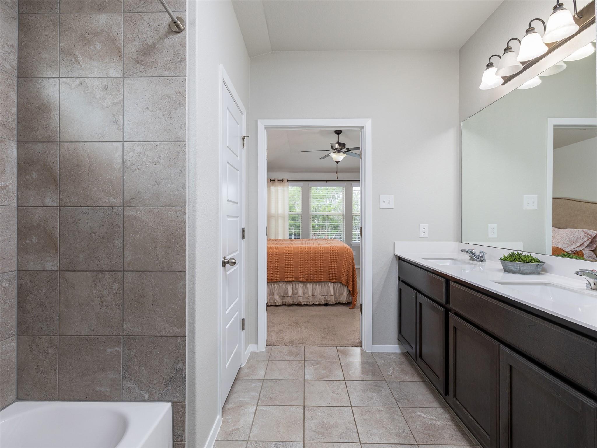 2302 Patriot Dr, Lago Vista, TX 78645