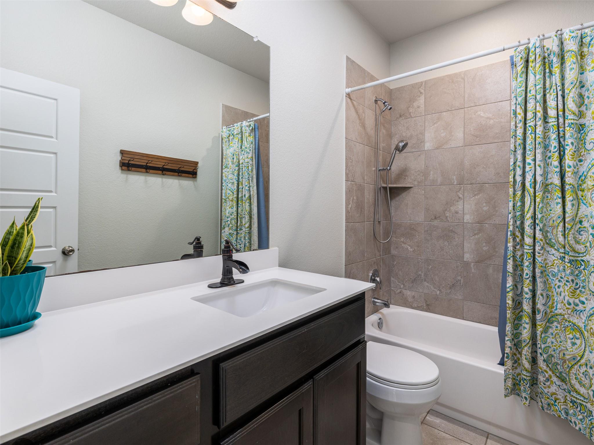 2302 Patriot Dr, Lago Vista, TX 78645