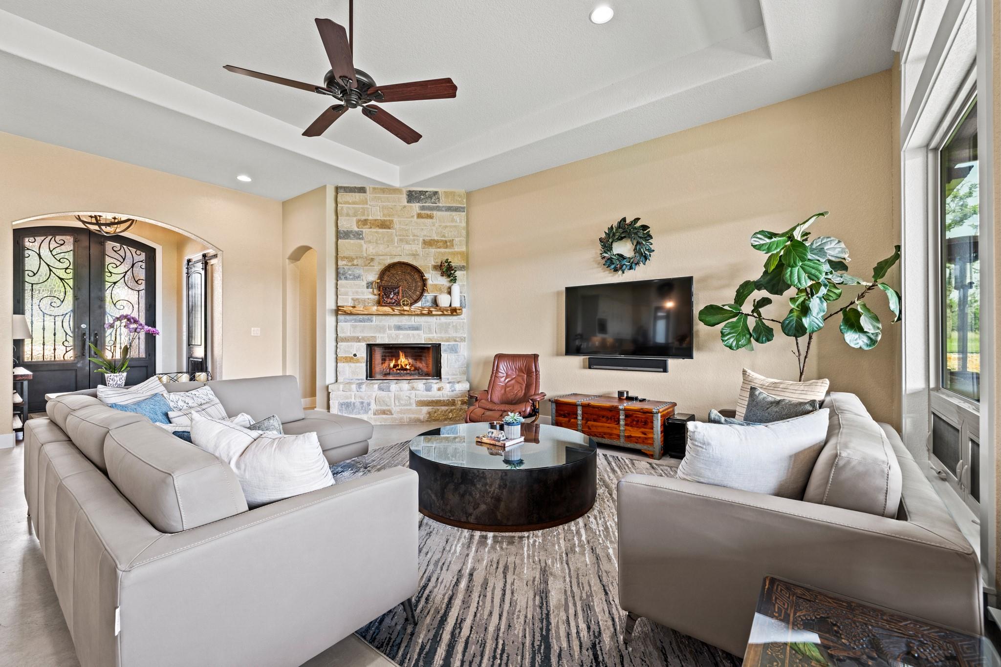 273 Admiral Heights Blvd, Fredericksburg, TX 78624