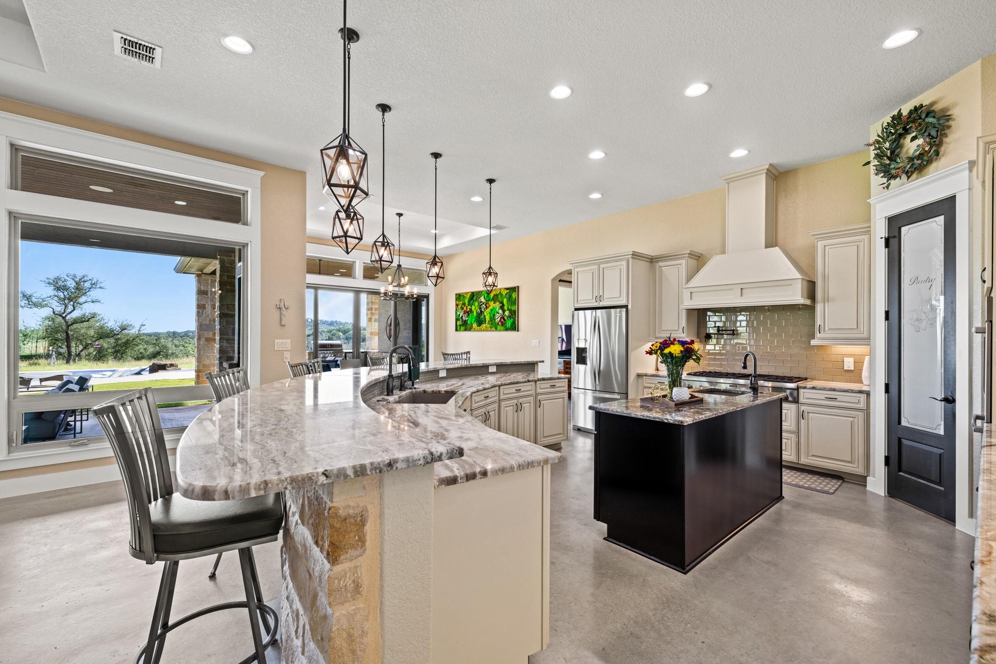 273 Admiral Heights Blvd, Fredericksburg, TX 78624