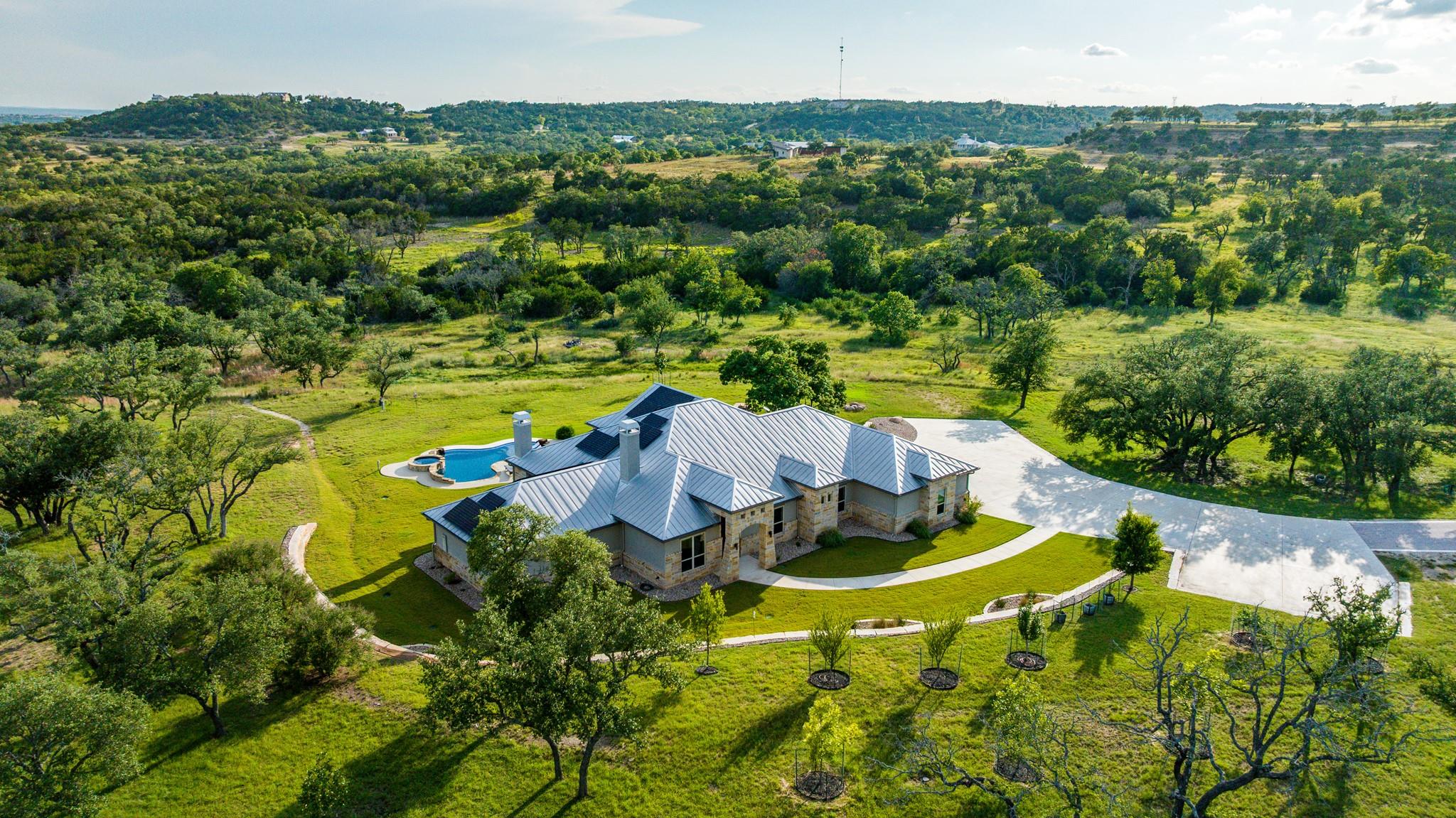 273 Admiral Heights Blvd, Fredericksburg, TX 78624