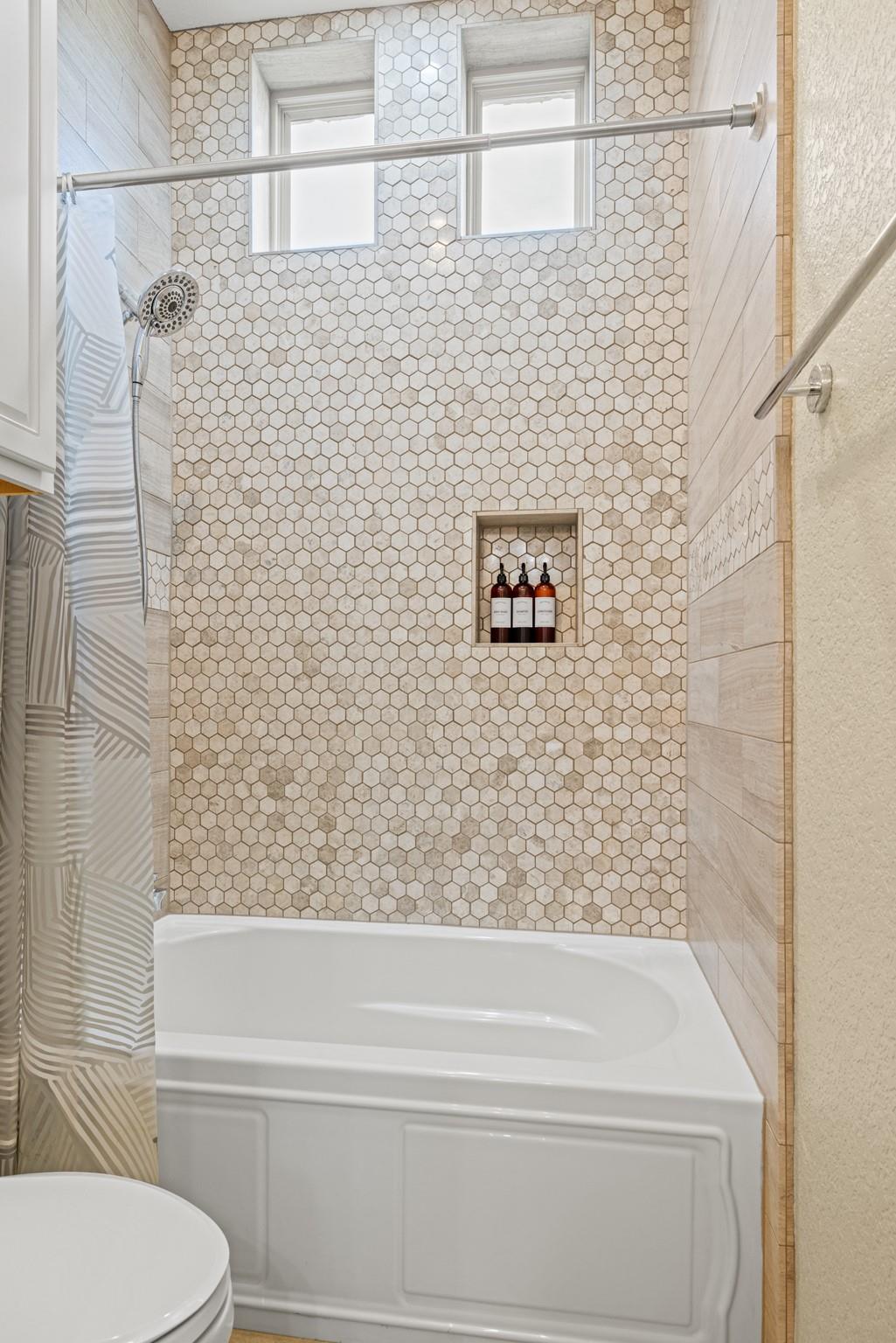 273 Admiral Heights Blvd, Fredericksburg, TX 78624