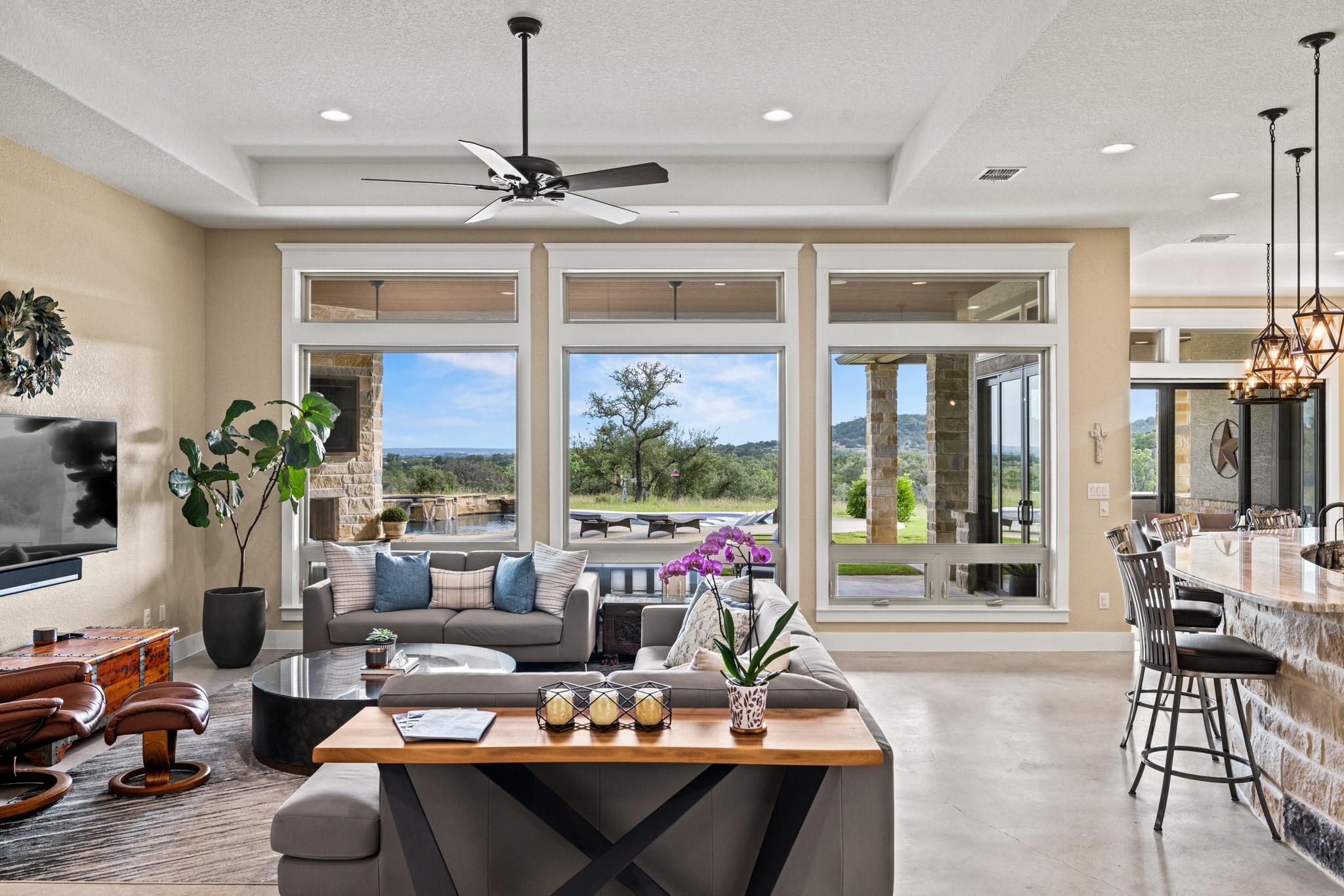 273 Admiral Heights Blvd, Fredericksburg, TX 78624