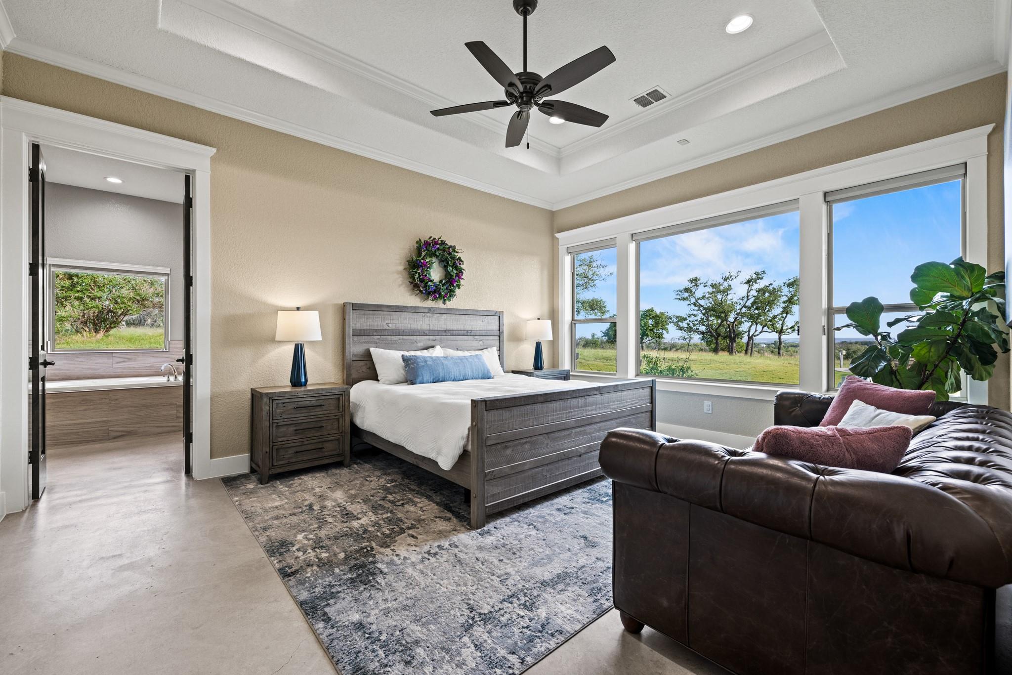 273 Admiral Heights Blvd, Fredericksburg, TX 78624