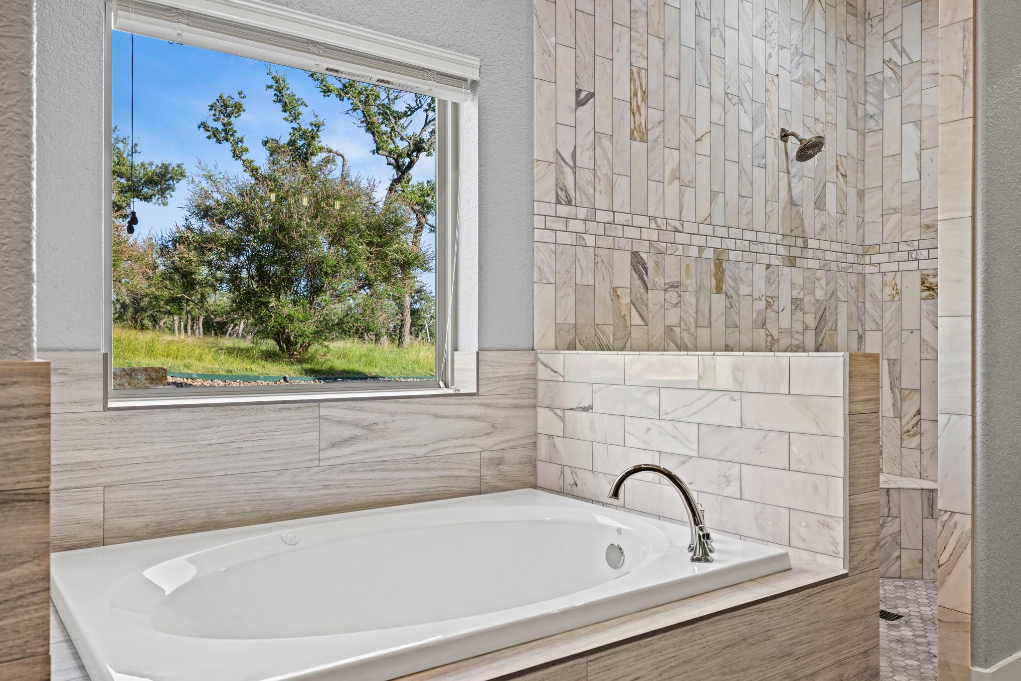 273 Admiral Heights Blvd, Fredericksburg, TX 78624