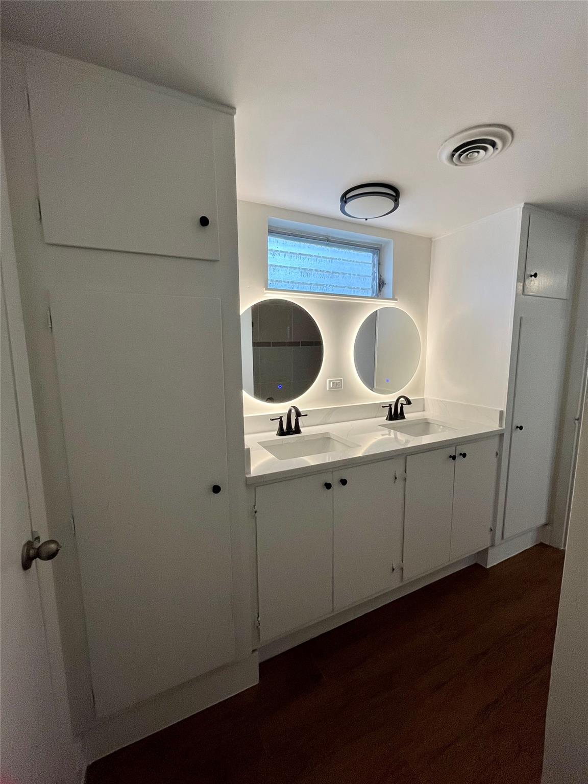 3304 Red River St # 101, Austin, TX 78705