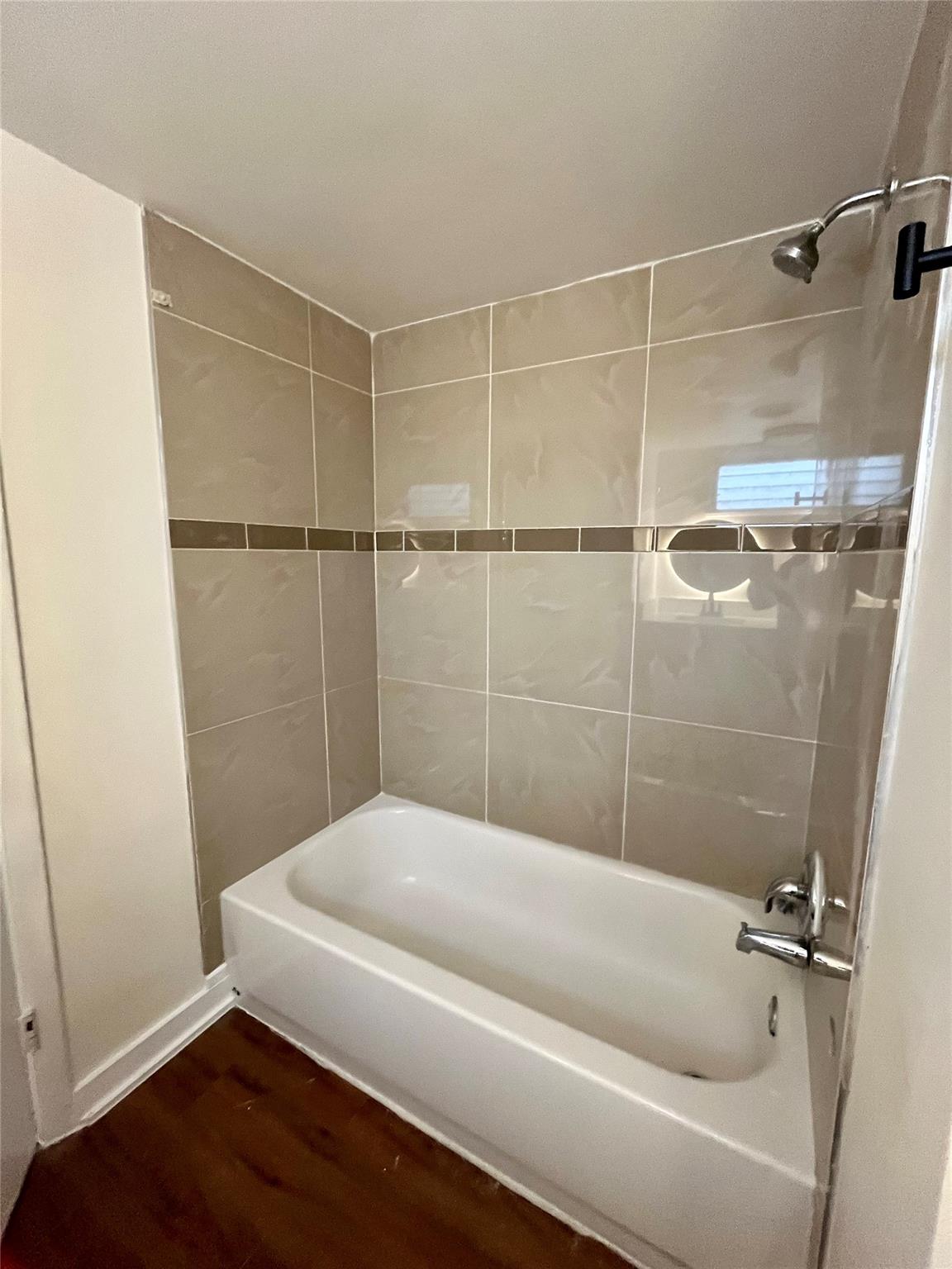 3304 Red River St # 101, Austin, TX 78705