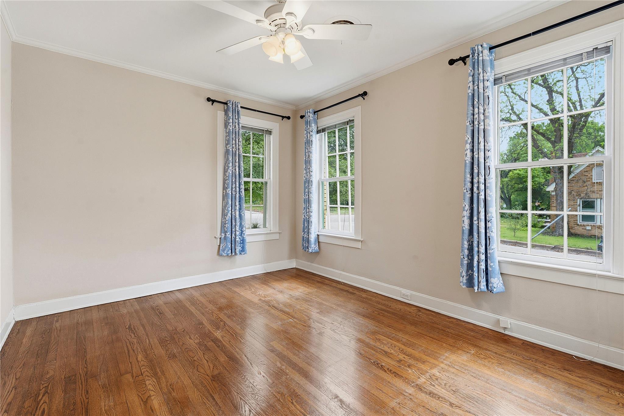 609 Carolyn Ave, Austin, TX 78705