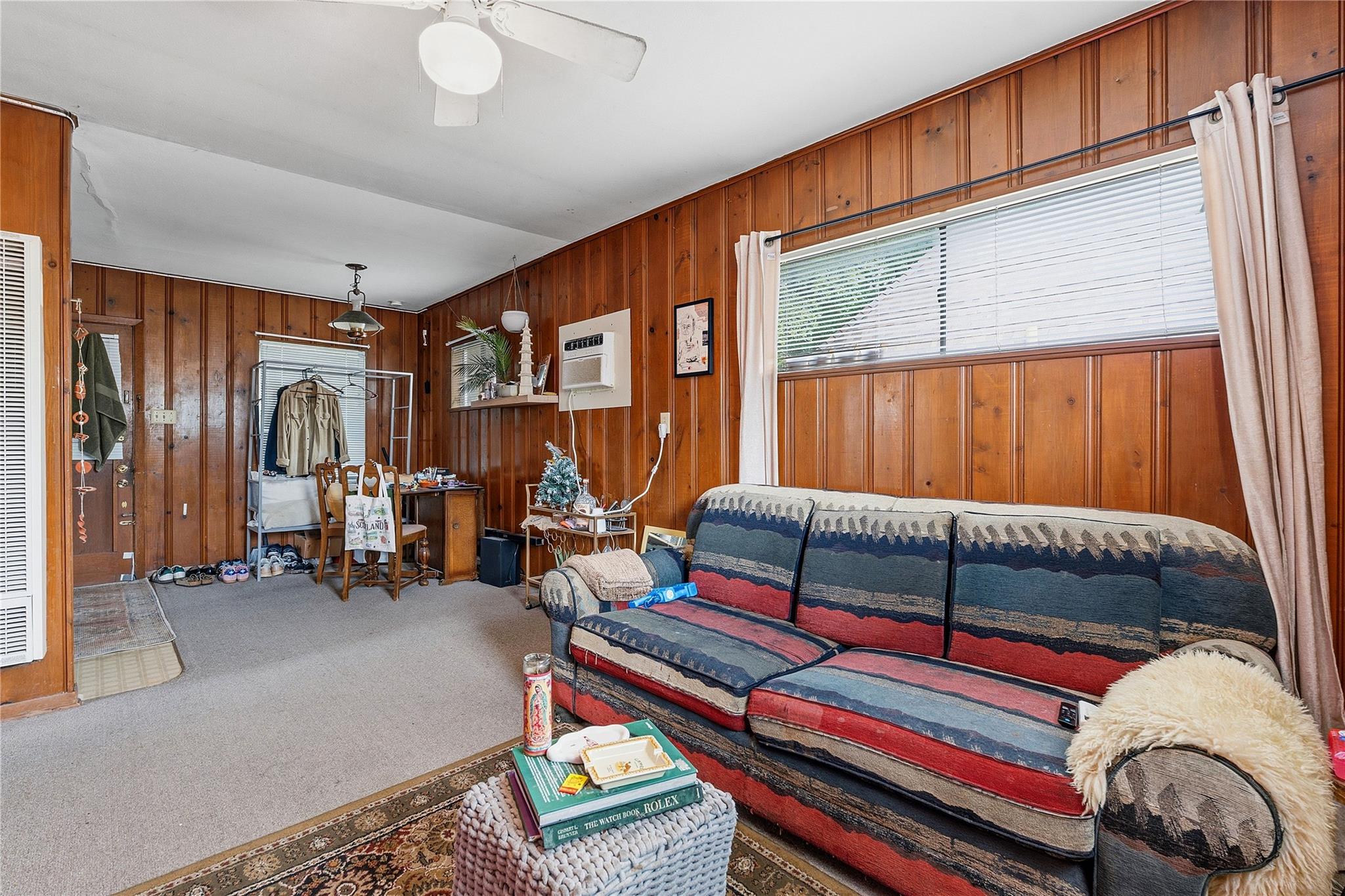 609 Carolyn Ave, Austin, TX 78705