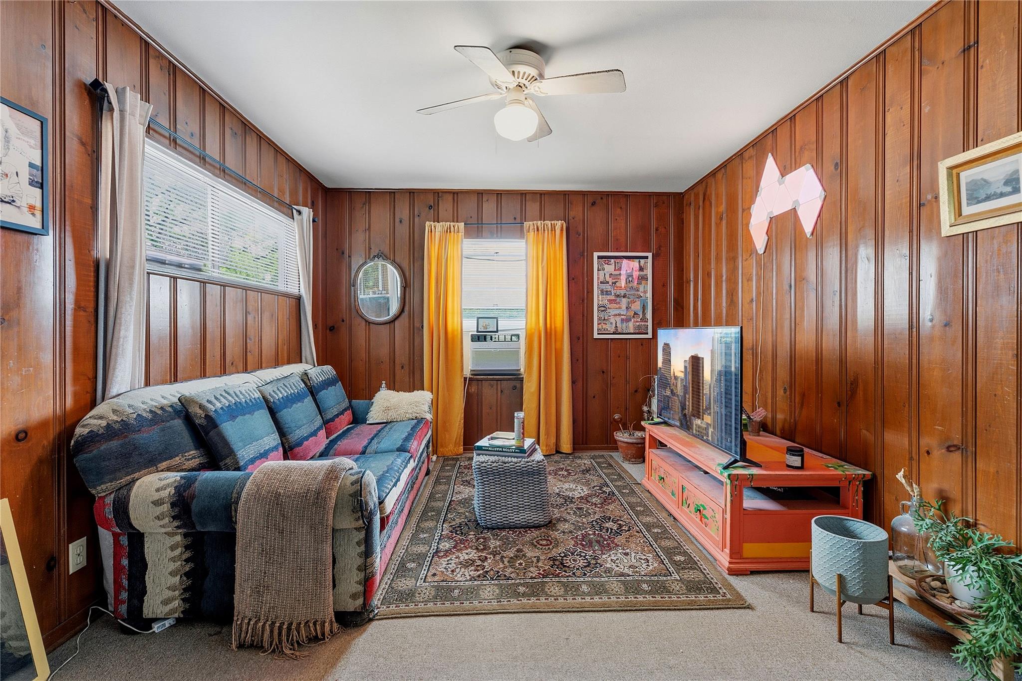 609 Carolyn Ave, Austin, TX 78705