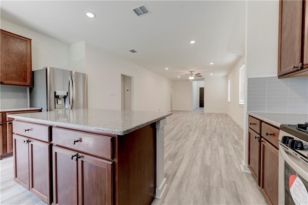 1328 Kneehigh Dr, Georgetown, TX 76833