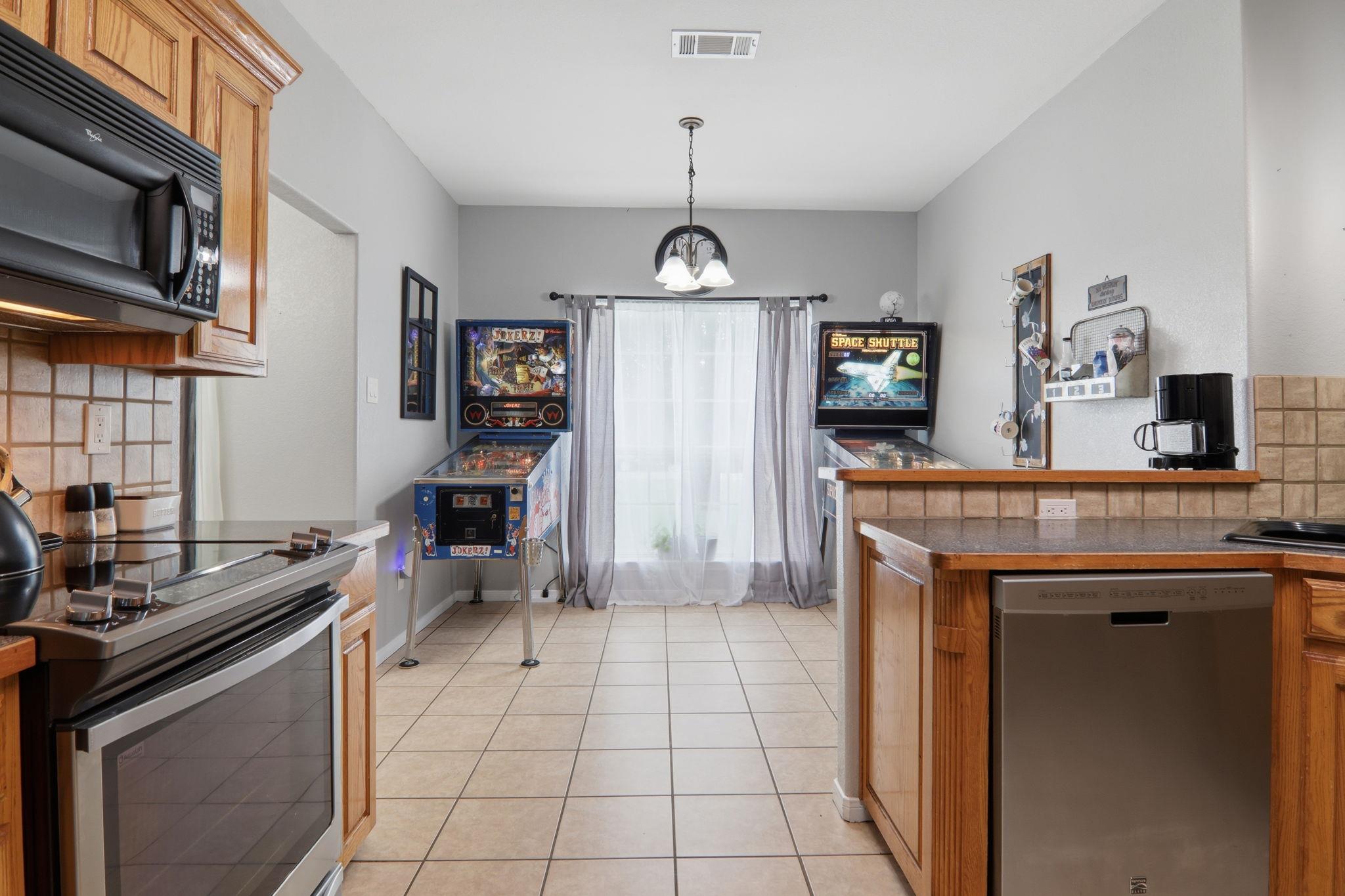 1398 County Road 3152, Kempner, TX 76539