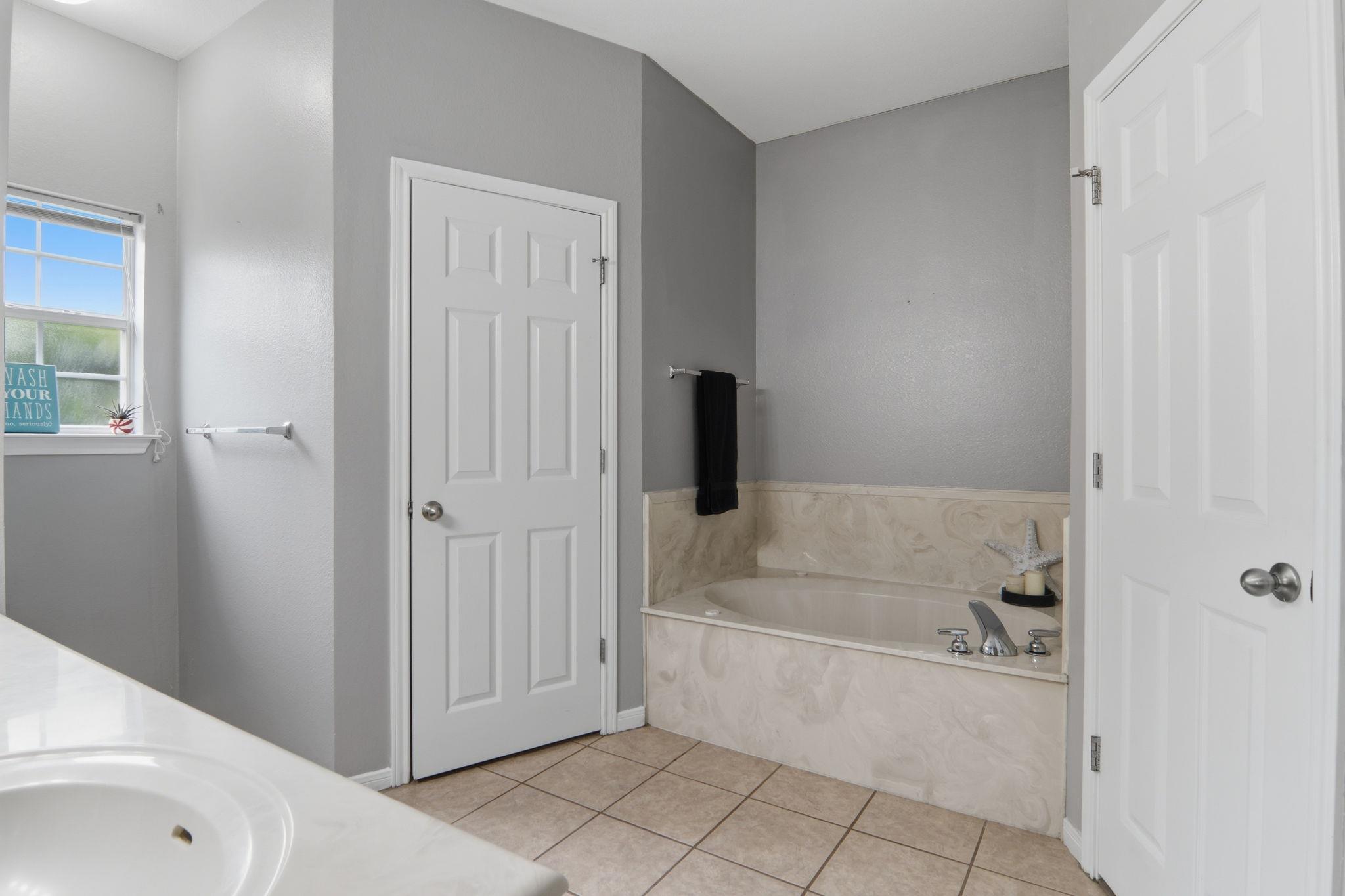 1398 County Road 3152, Kempner, TX 76539