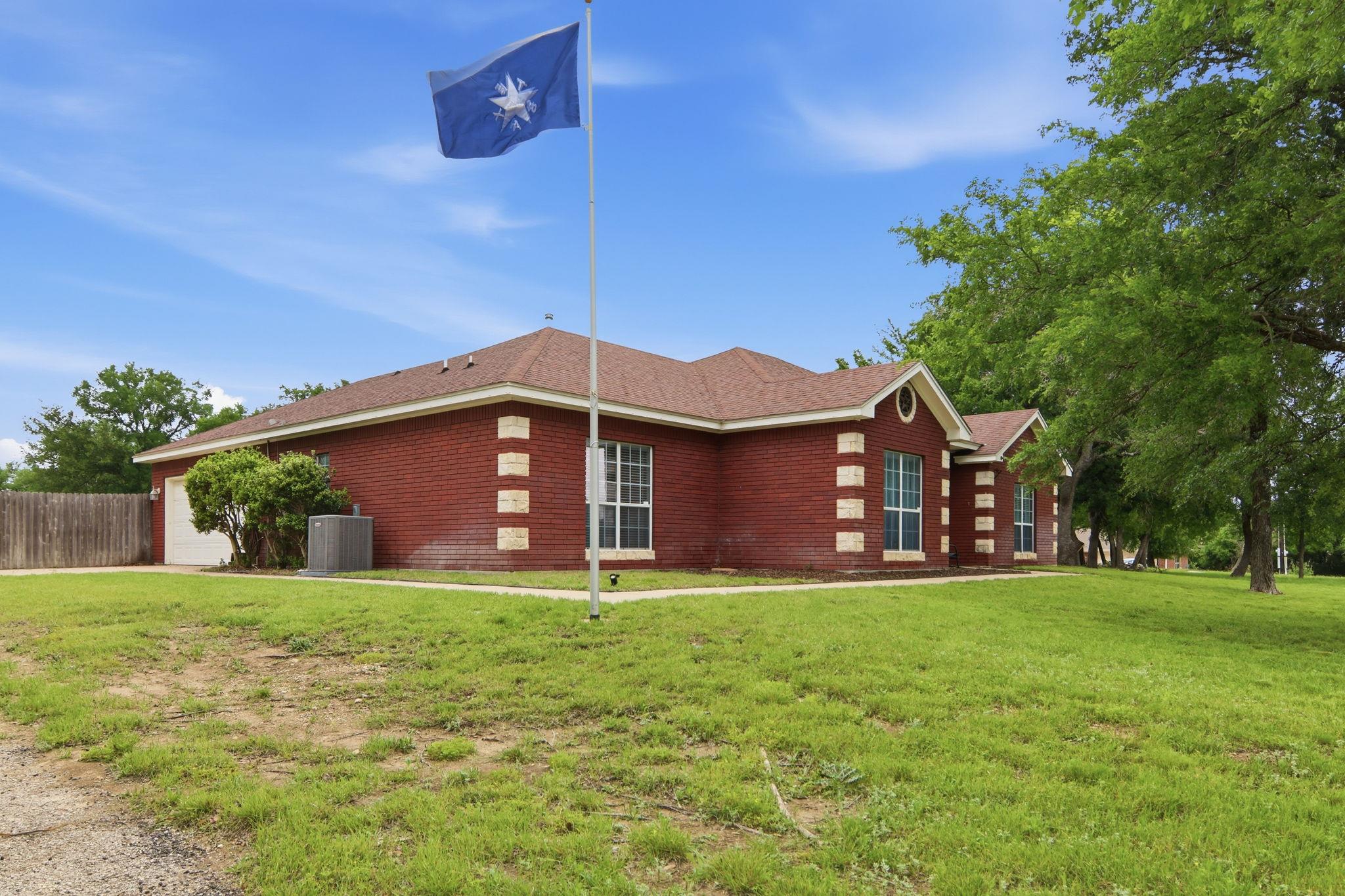 1398 County Road 3152, Kempner, TX 76539