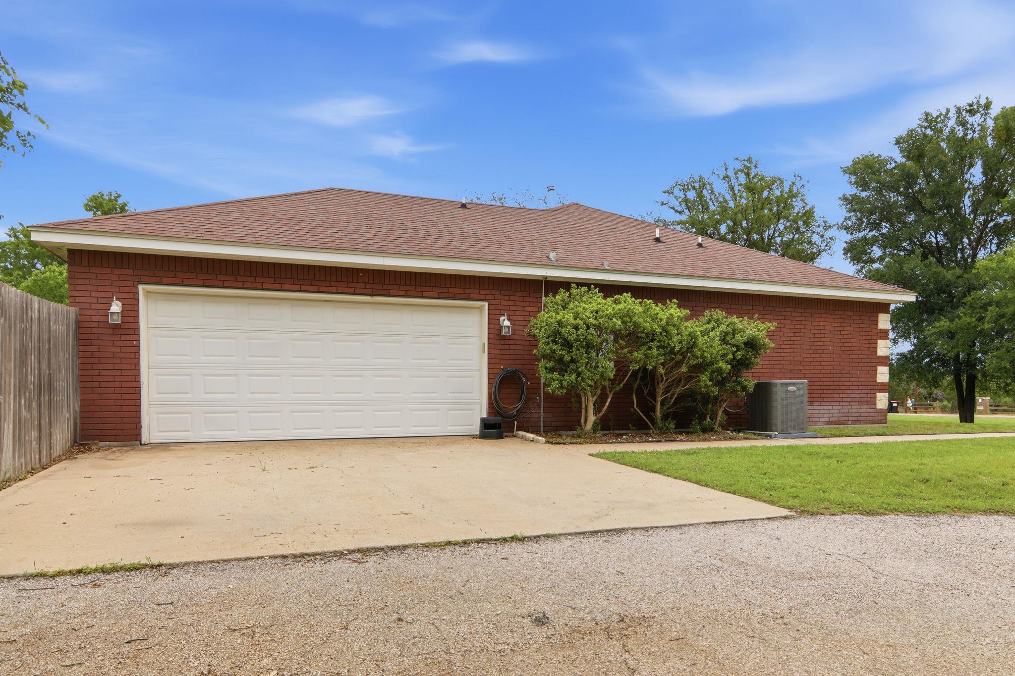 1398 County Road 3152, Kempner, TX 76539