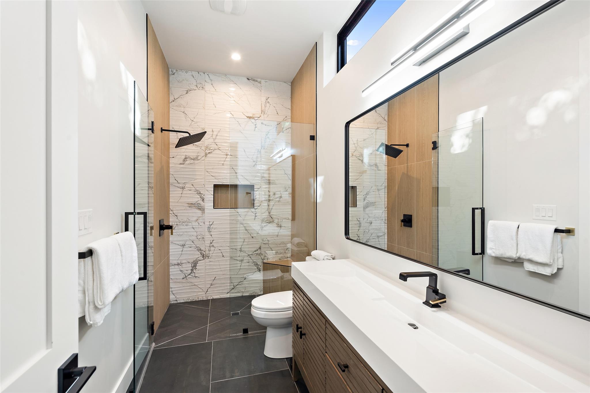 613 Lake St, Kingsland, TX 78639