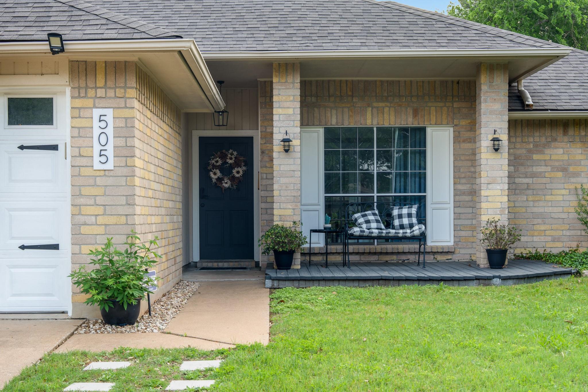 505 Eaglecreek Dr, Leander, TX 78641