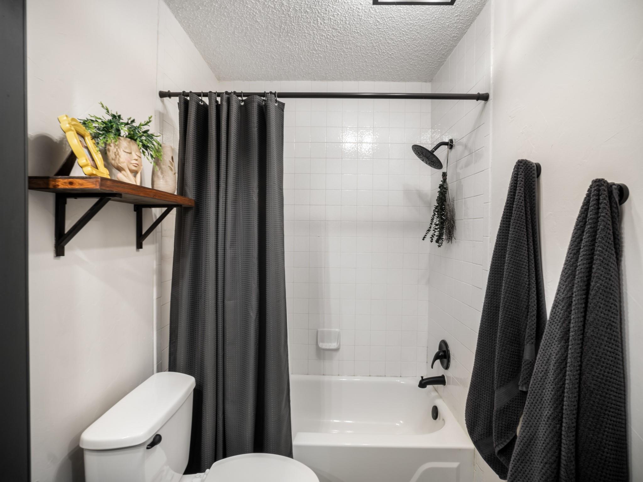 505 Eaglecreek Dr, Leander, TX 78641