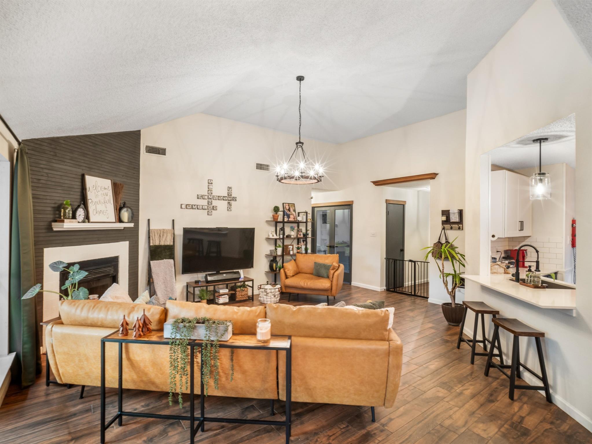 505 Eaglecreek Dr, Leander, TX 78641