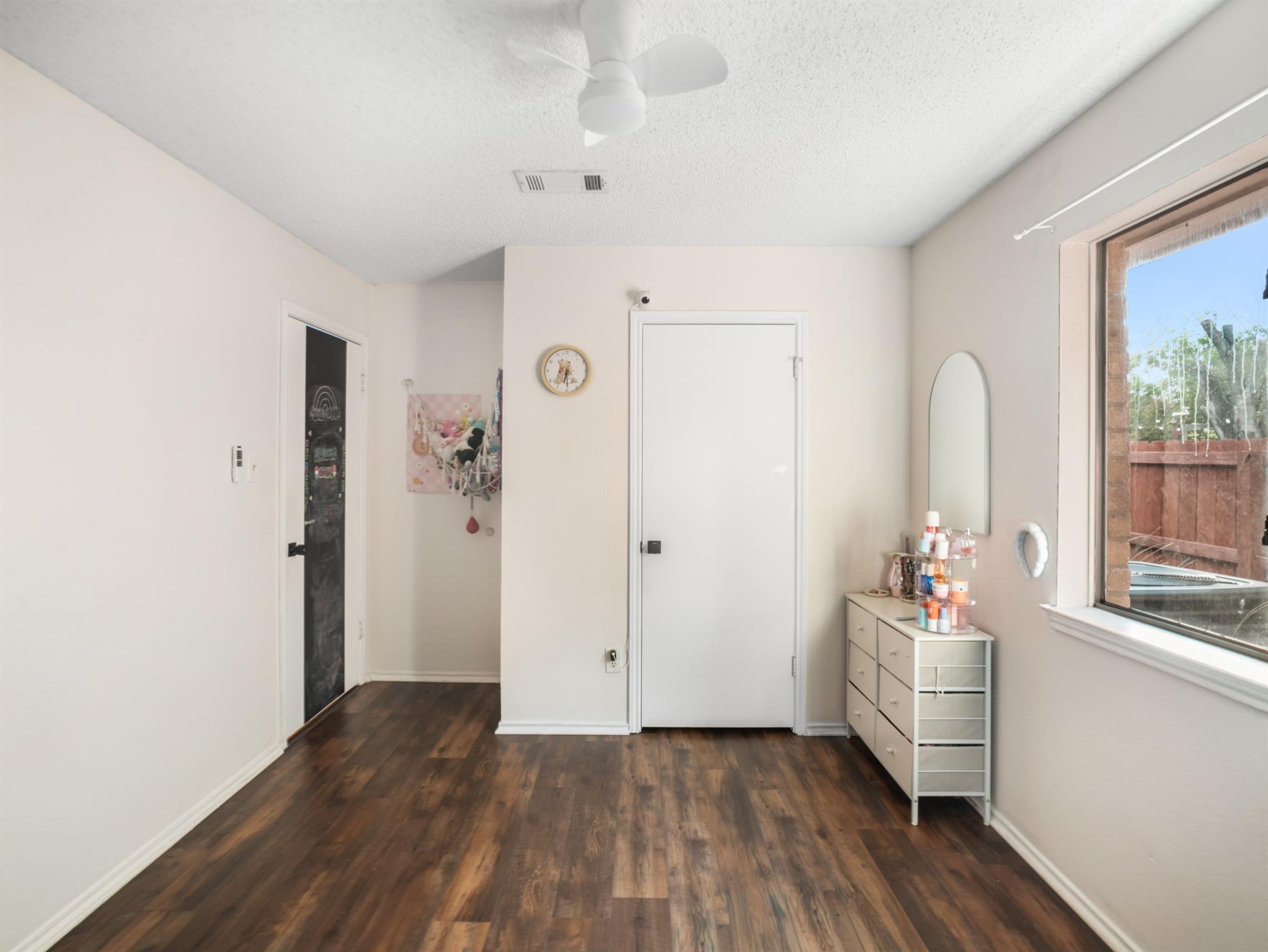 505 Eaglecreek Dr, Leander, TX 78641