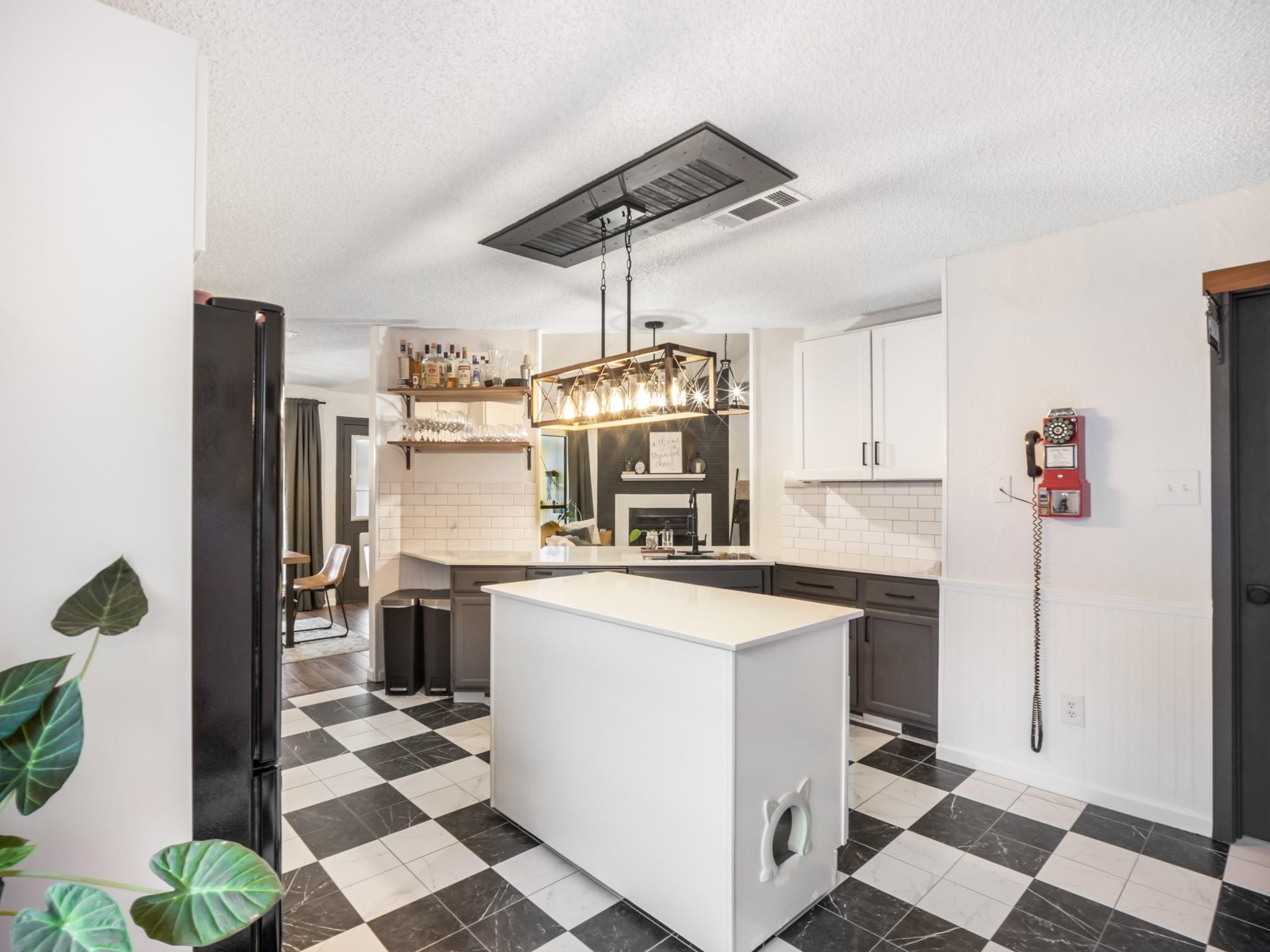 505 Eaglecreek Dr, Leander, TX 78641