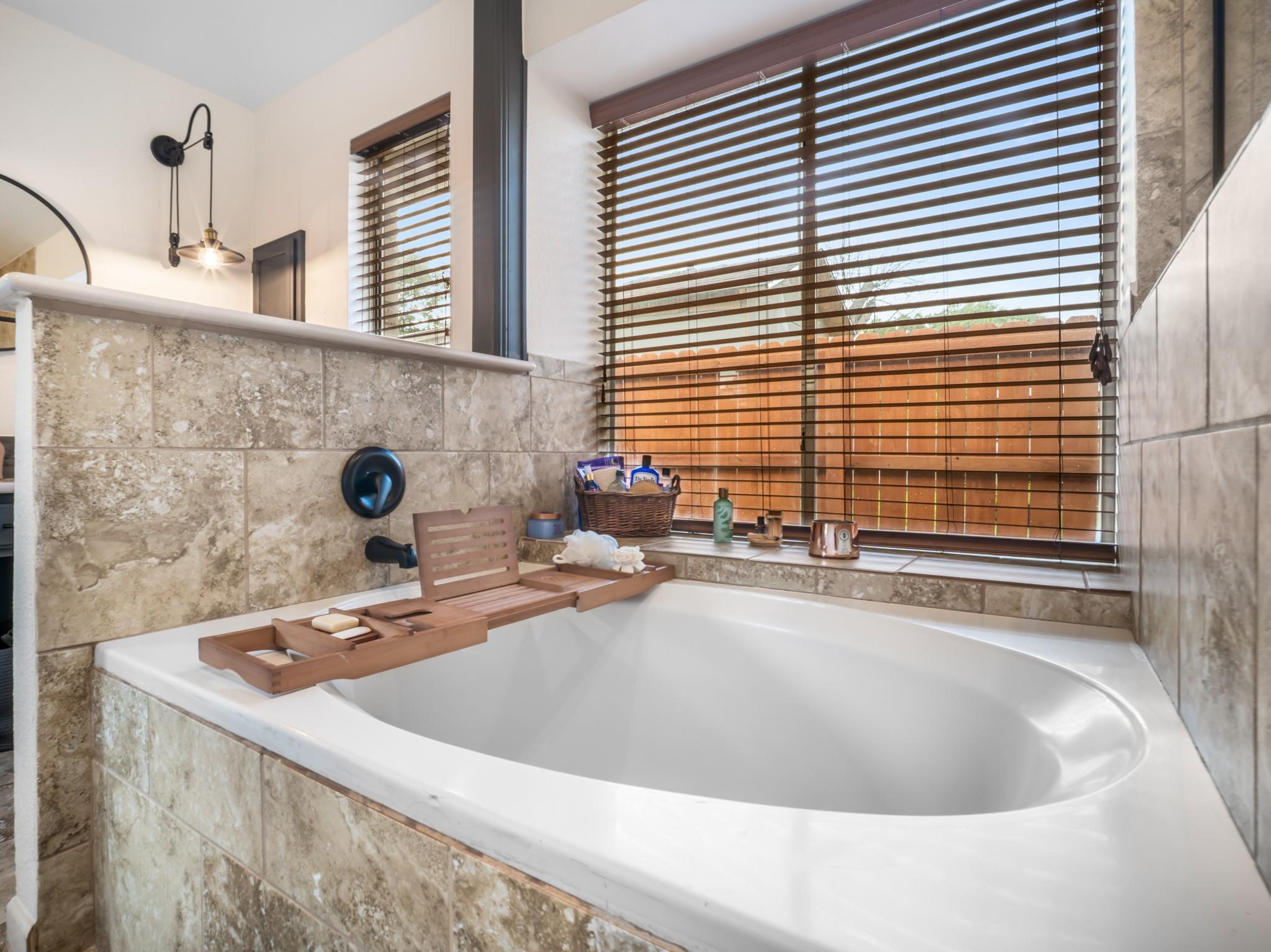 505 Eaglecreek Dr, Leander, TX 78641