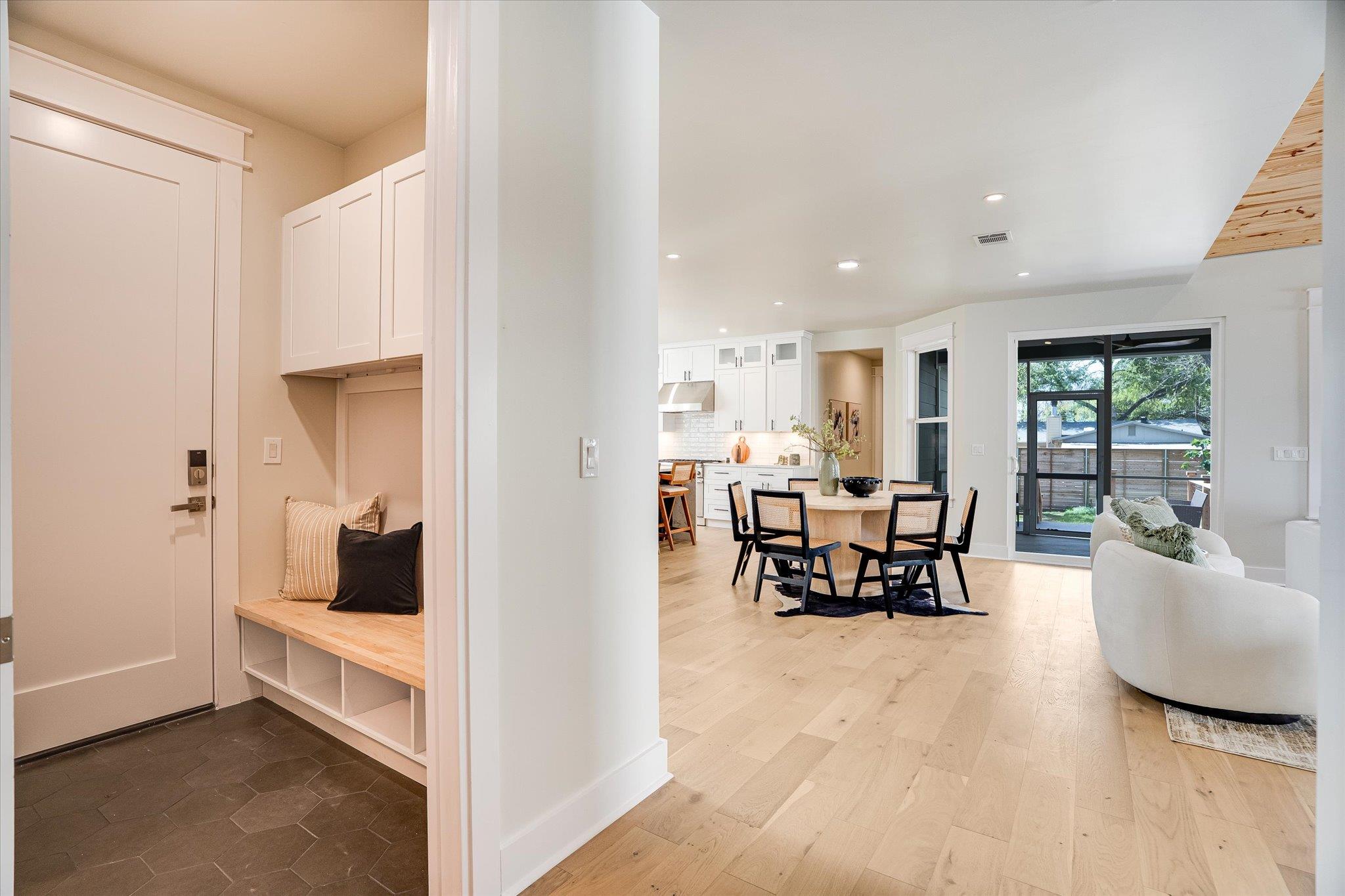 1009 Karen Ave, Austin, TX 78757