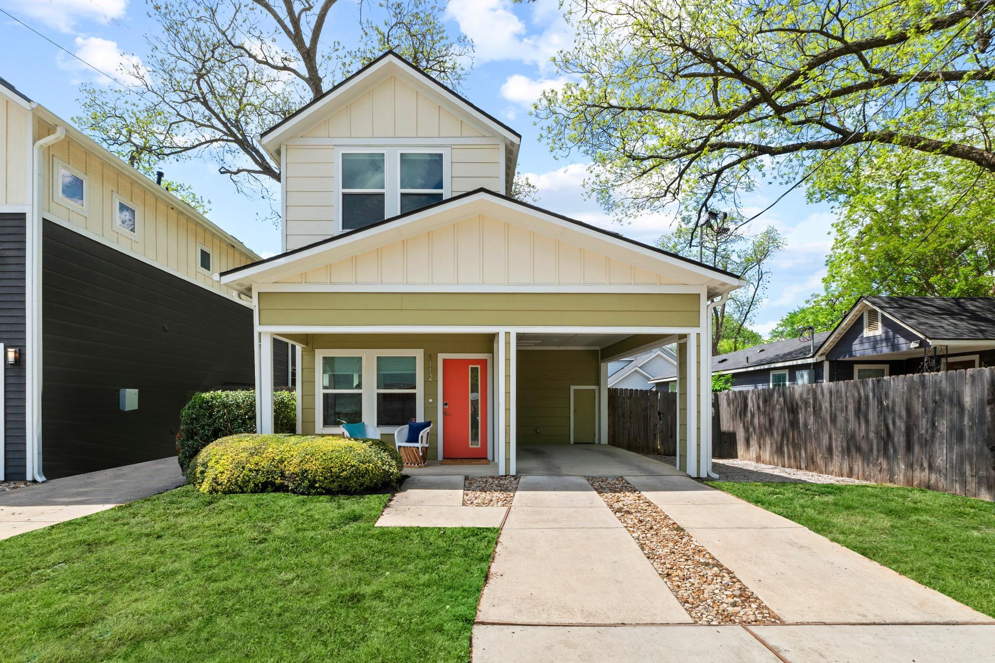 1112 Linden St # B, Austin, TX 78702