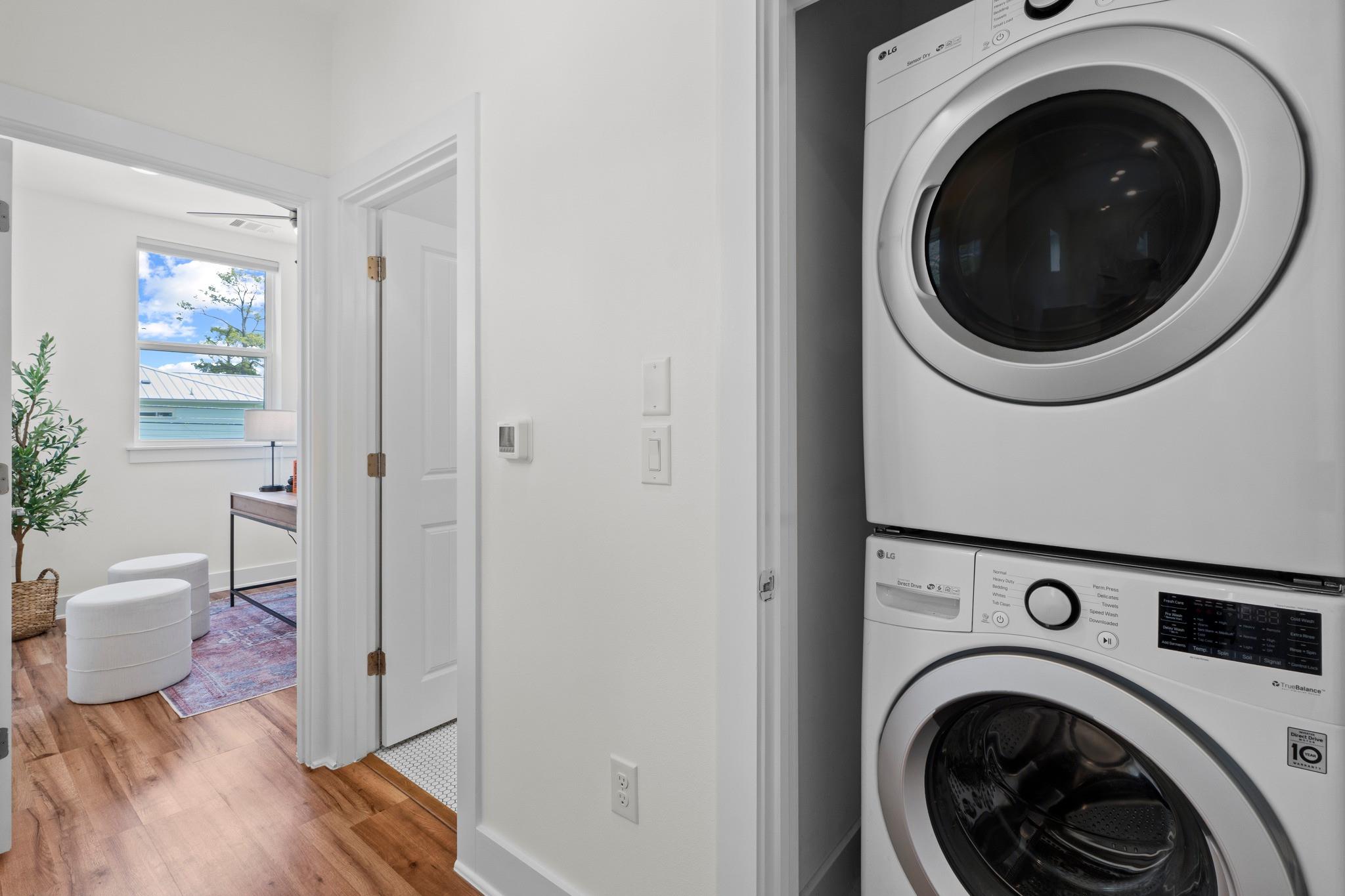 1112 Linden St # B, Austin, TX 78702