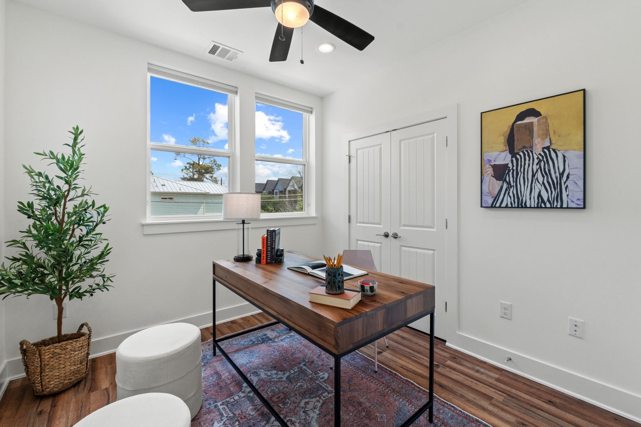 1112 Linden St # B, Austin, TX 78702