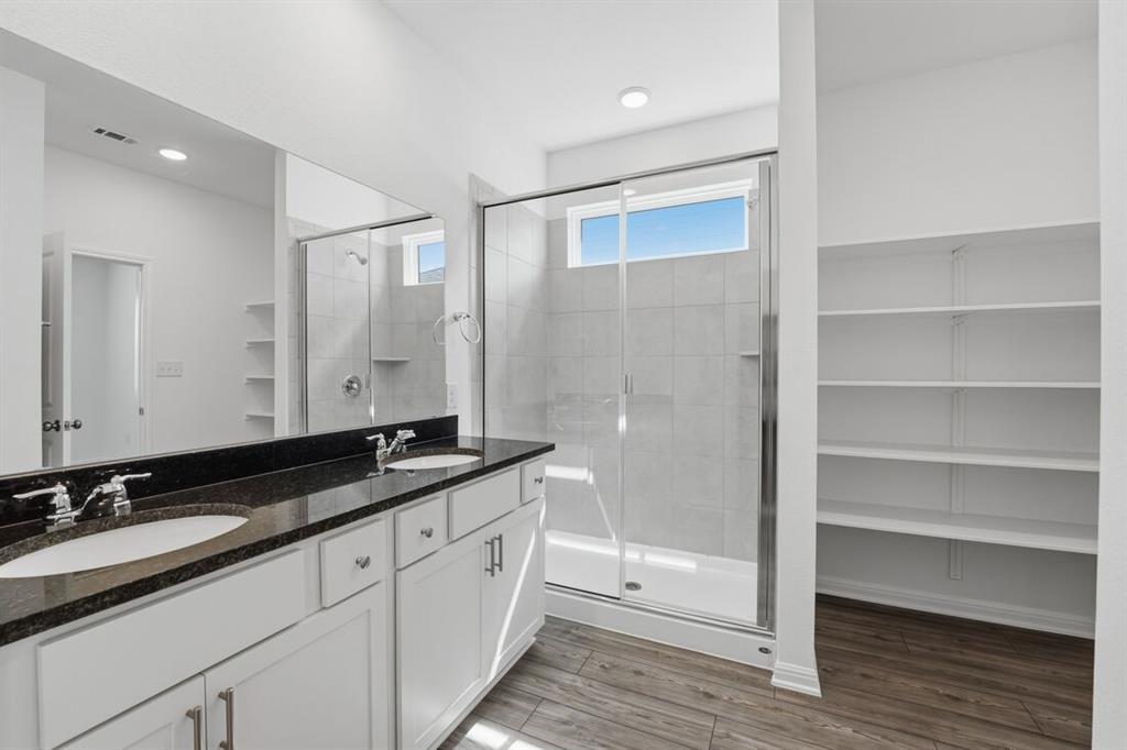 201 Betsy Rd, Hutto, TX 78634