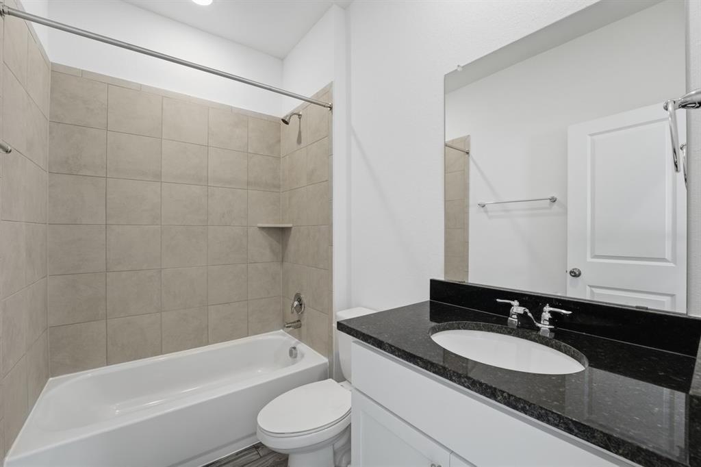 201 Betsy Rd, Hutto, TX 78634