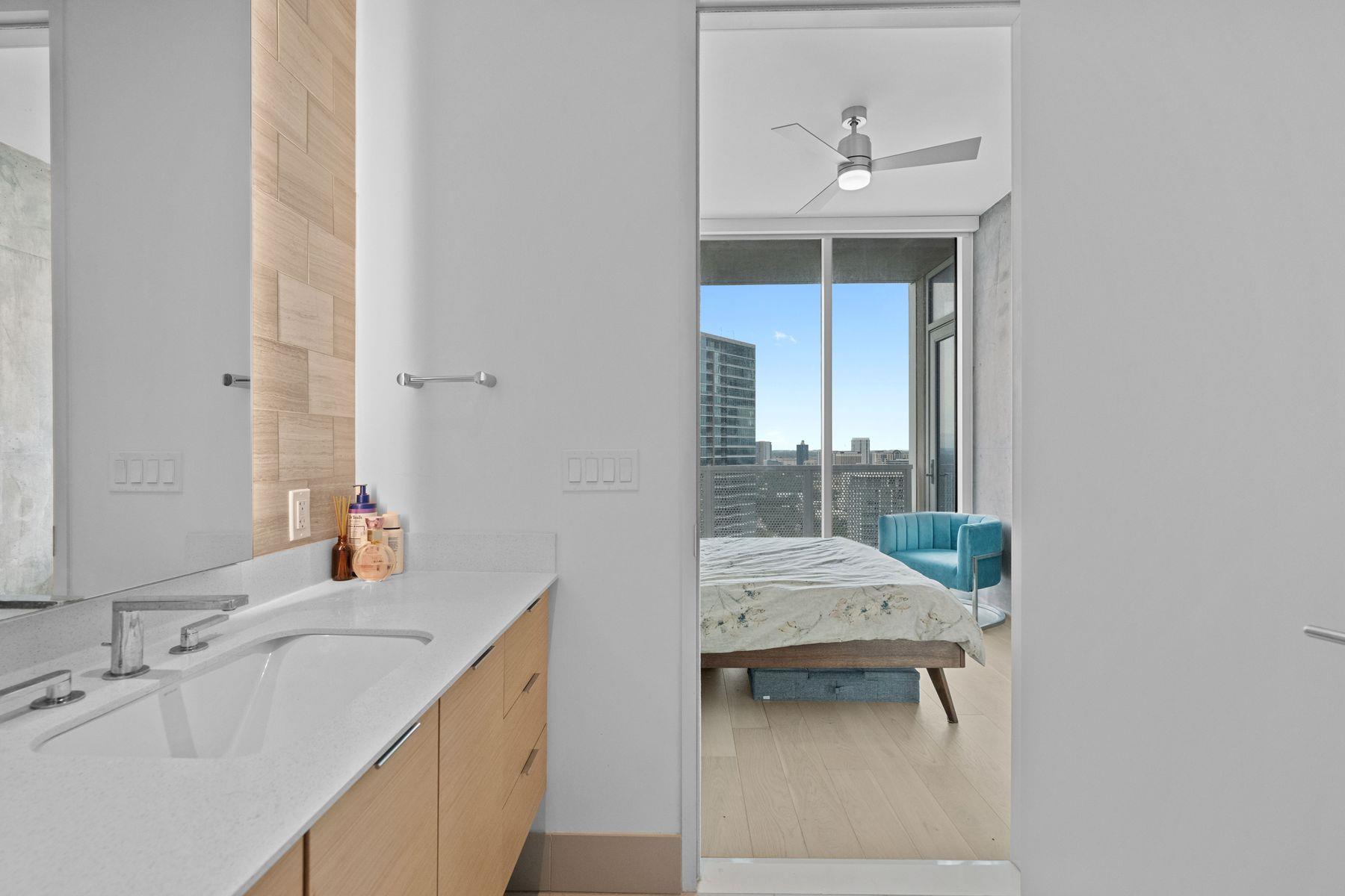 301 West Ave # 2902, Austin, TX 78701