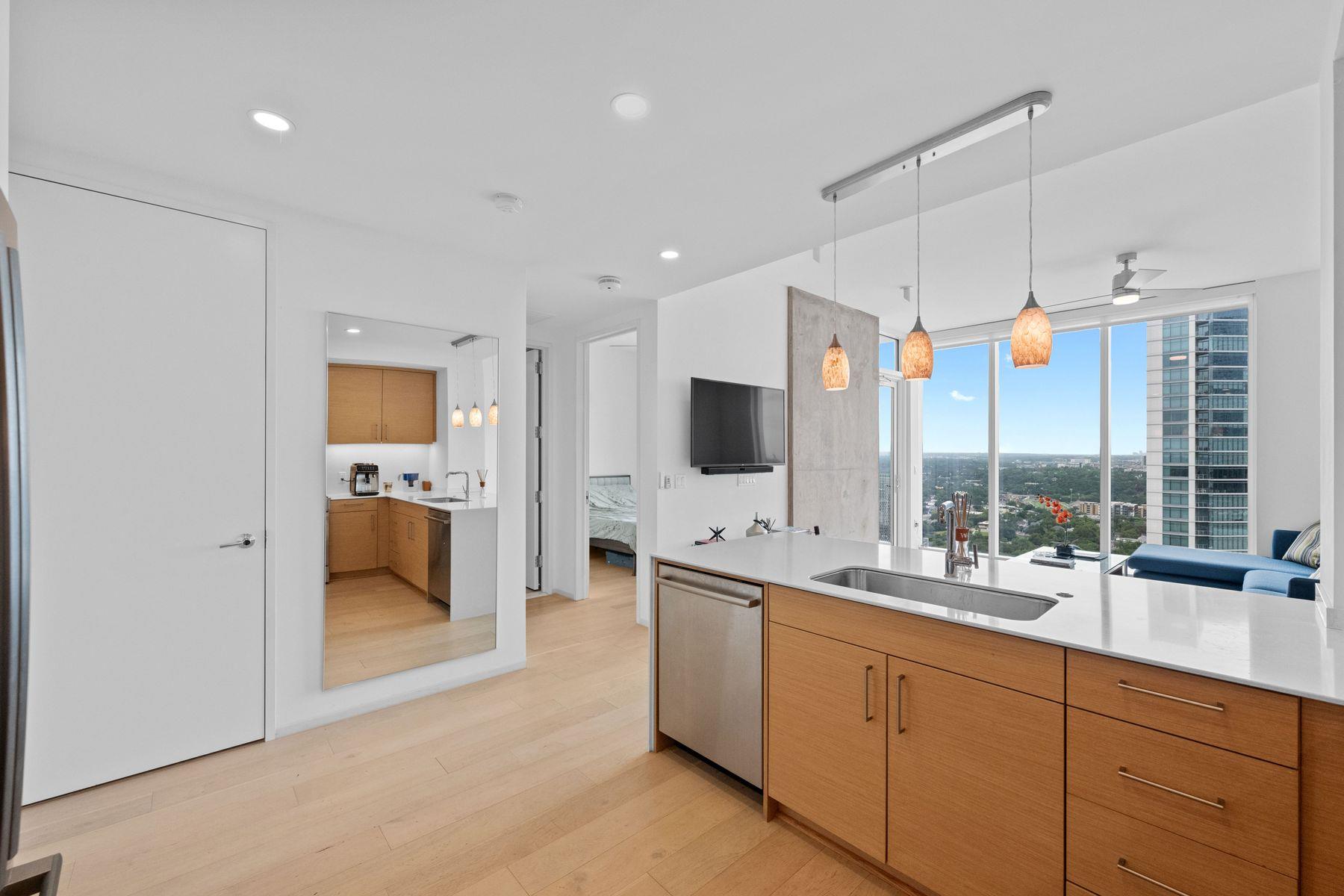 301 West Ave # 2902, Austin, TX 78701