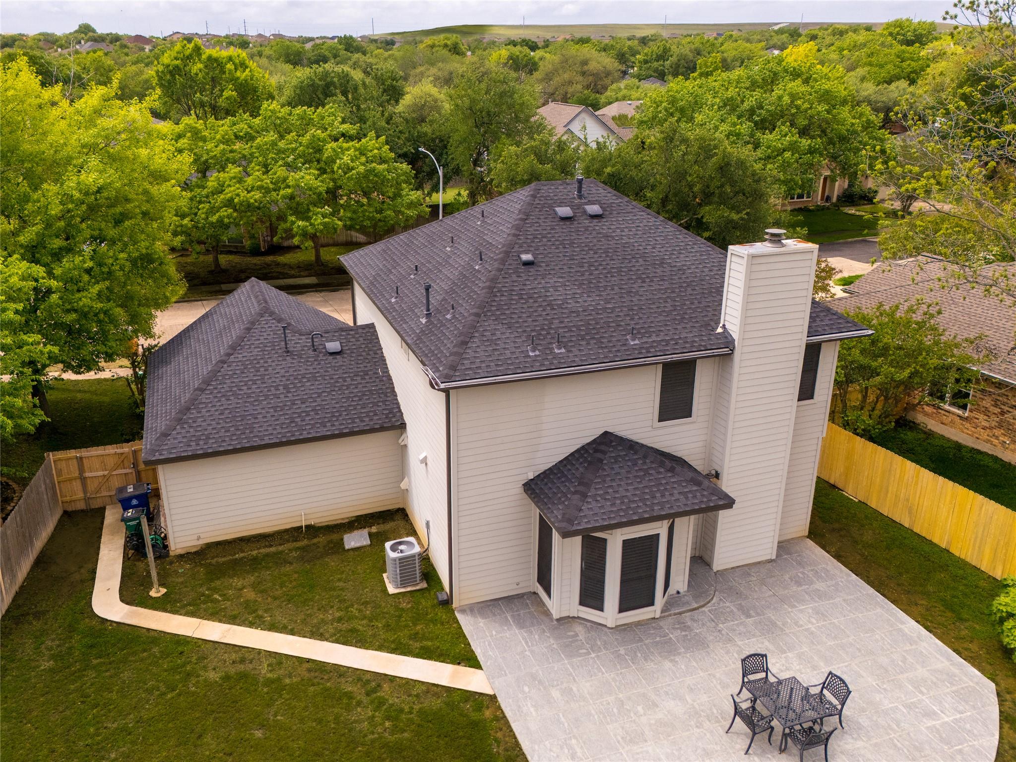 6702 Carisbrooke Ln, Austin, TX 78754