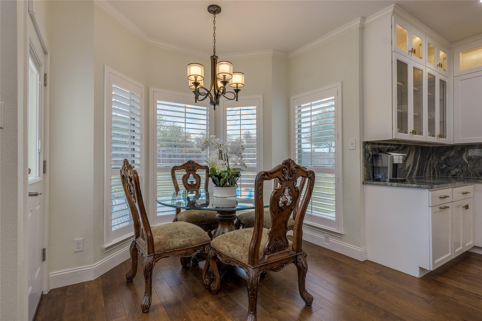 6702 Carisbrooke Ln, Austin, TX 78754