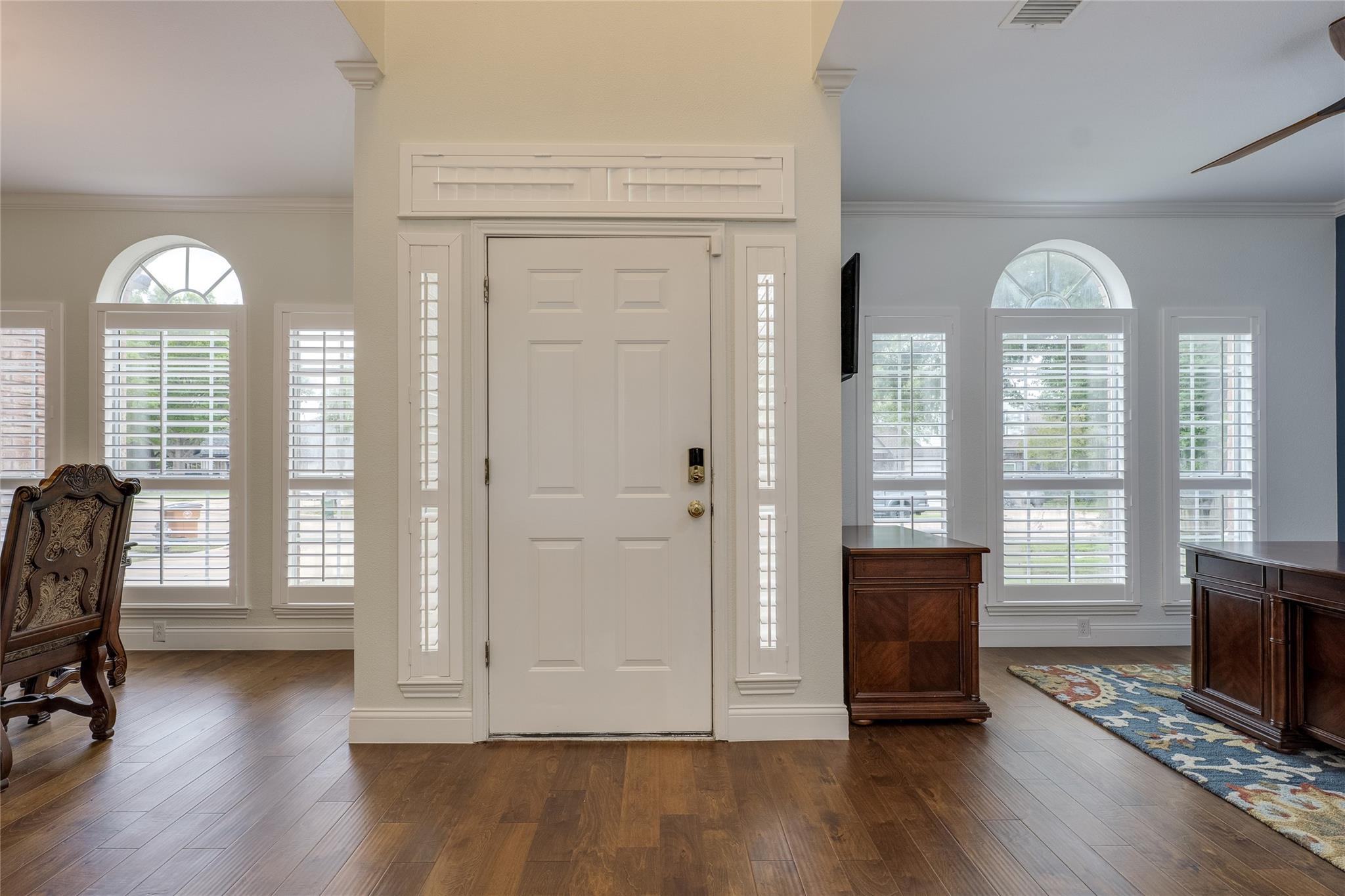 6702 Carisbrooke Ln, Austin, TX 78754