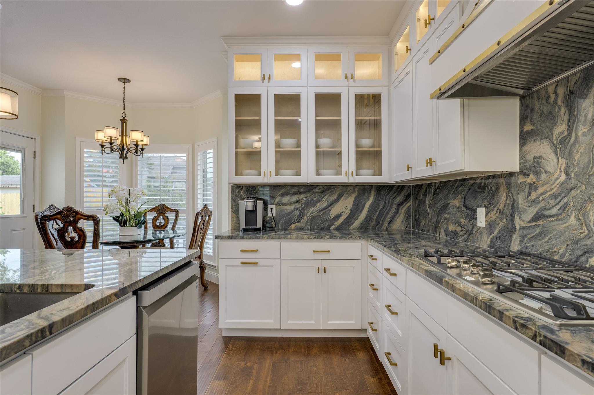 6702 Carisbrooke Ln, Austin, TX 78754