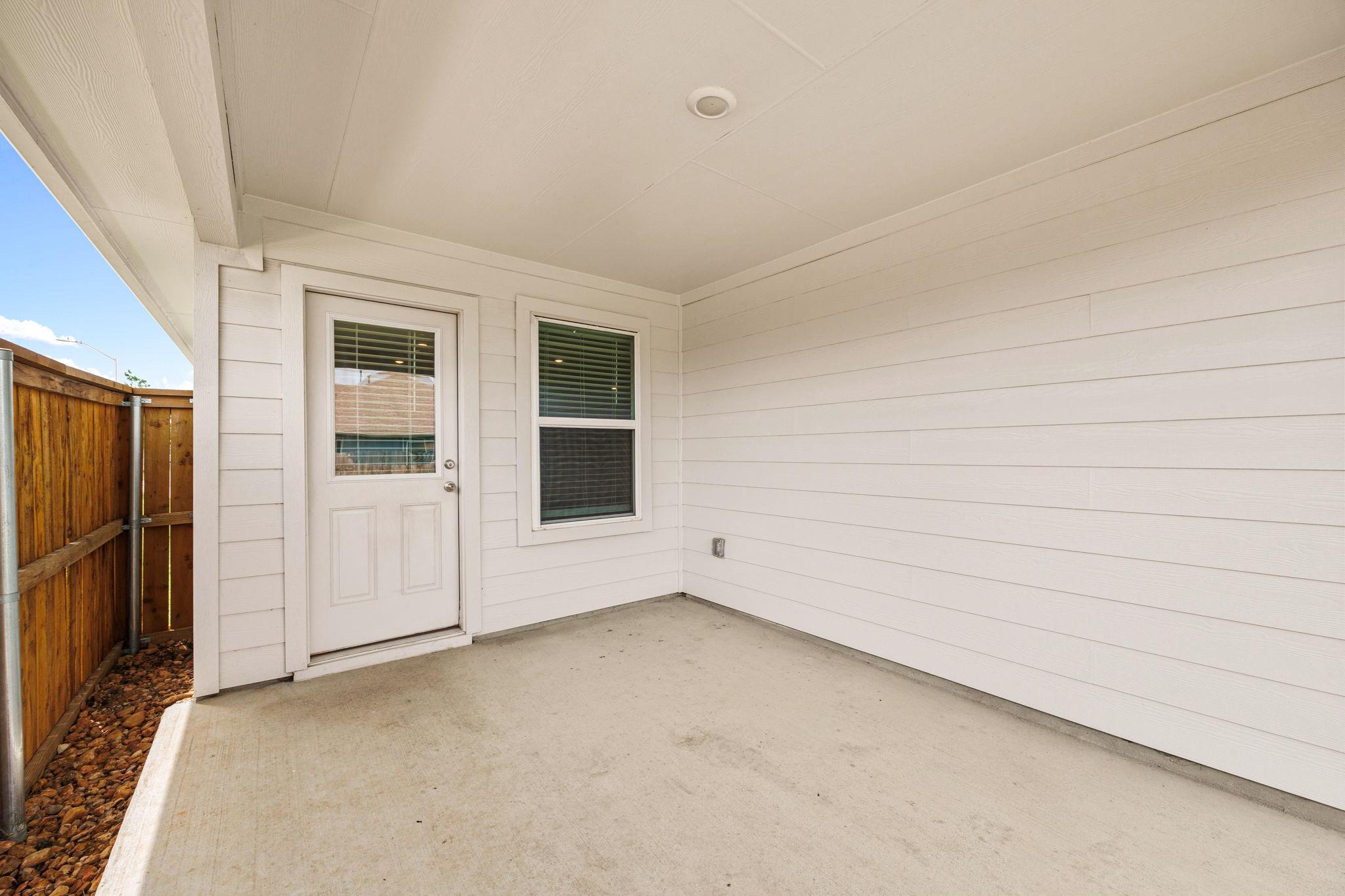 345 Merriman Rd, San Marcos, TX 78666